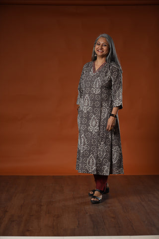 ANANDI - Woman's Festive Kurta - Grey