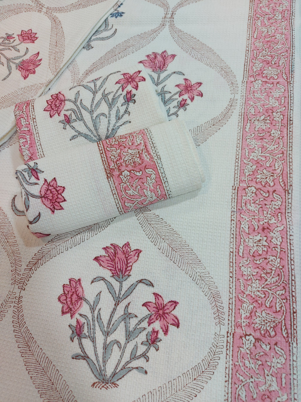 Waffle Bath Towel & Hand Towel Set