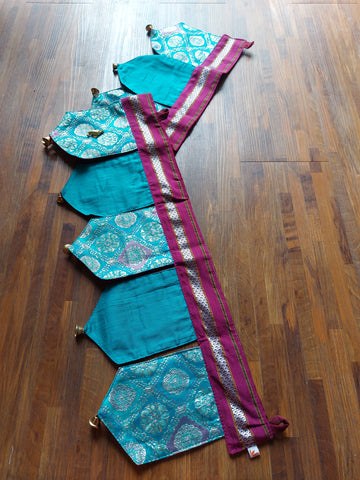 Brocade Toran