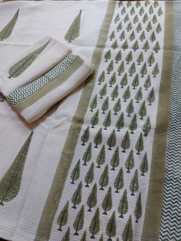 Waffle Bath Towel & Hand Towel Set