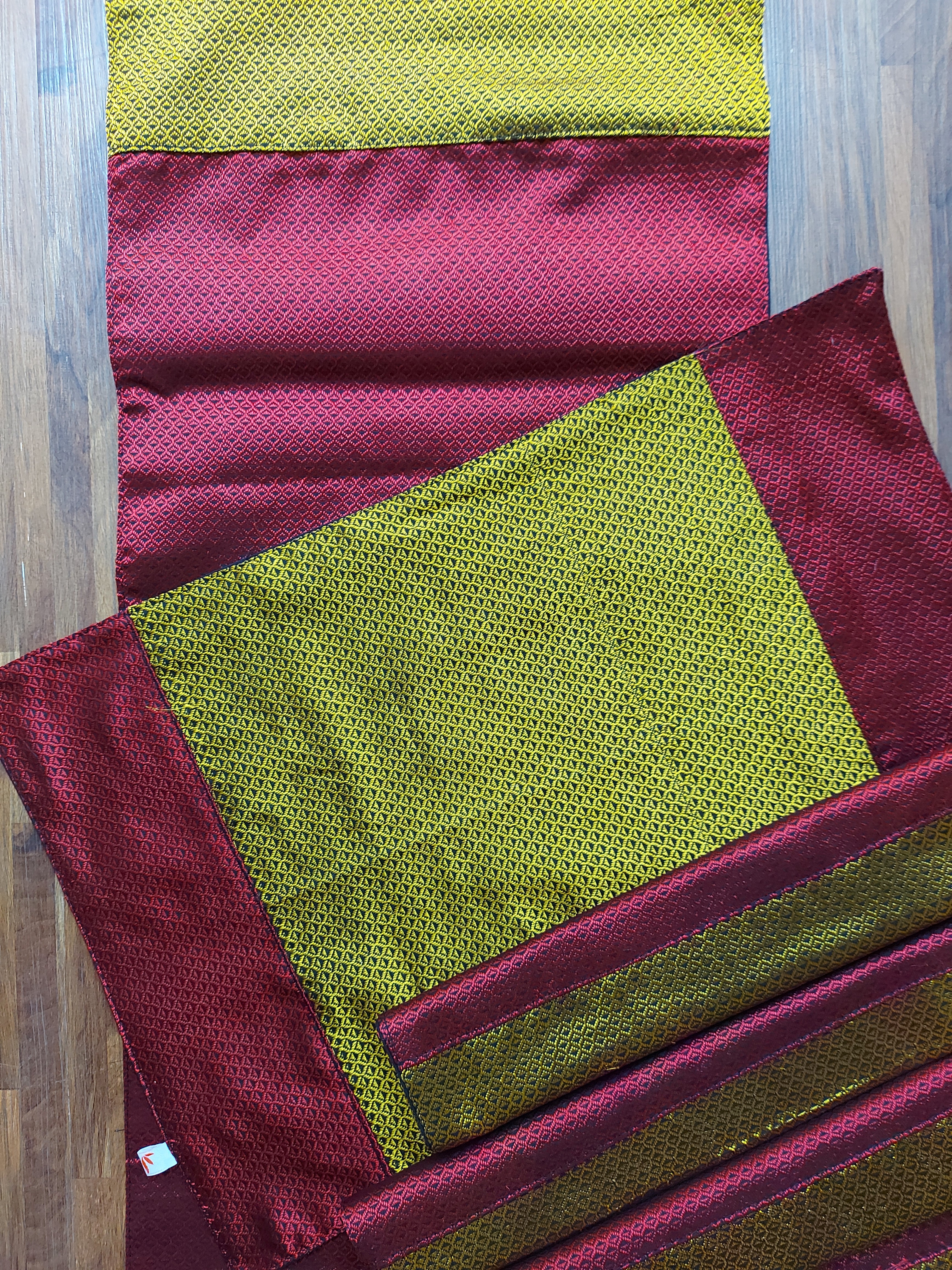 Table Mat & Table Runner Set - Maroon + Yellow
