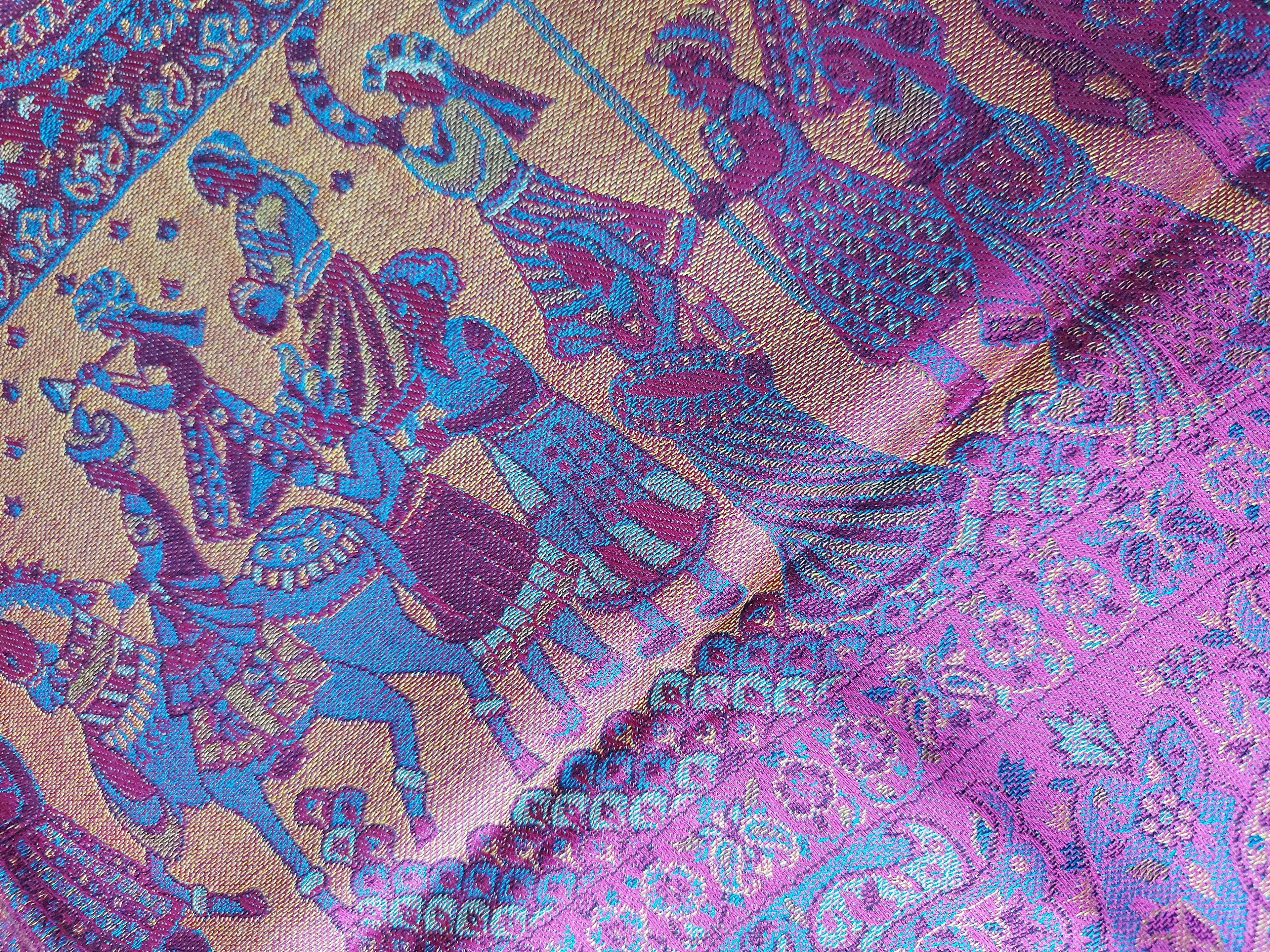 Kashmiri Floral Stole-cum-Shawl