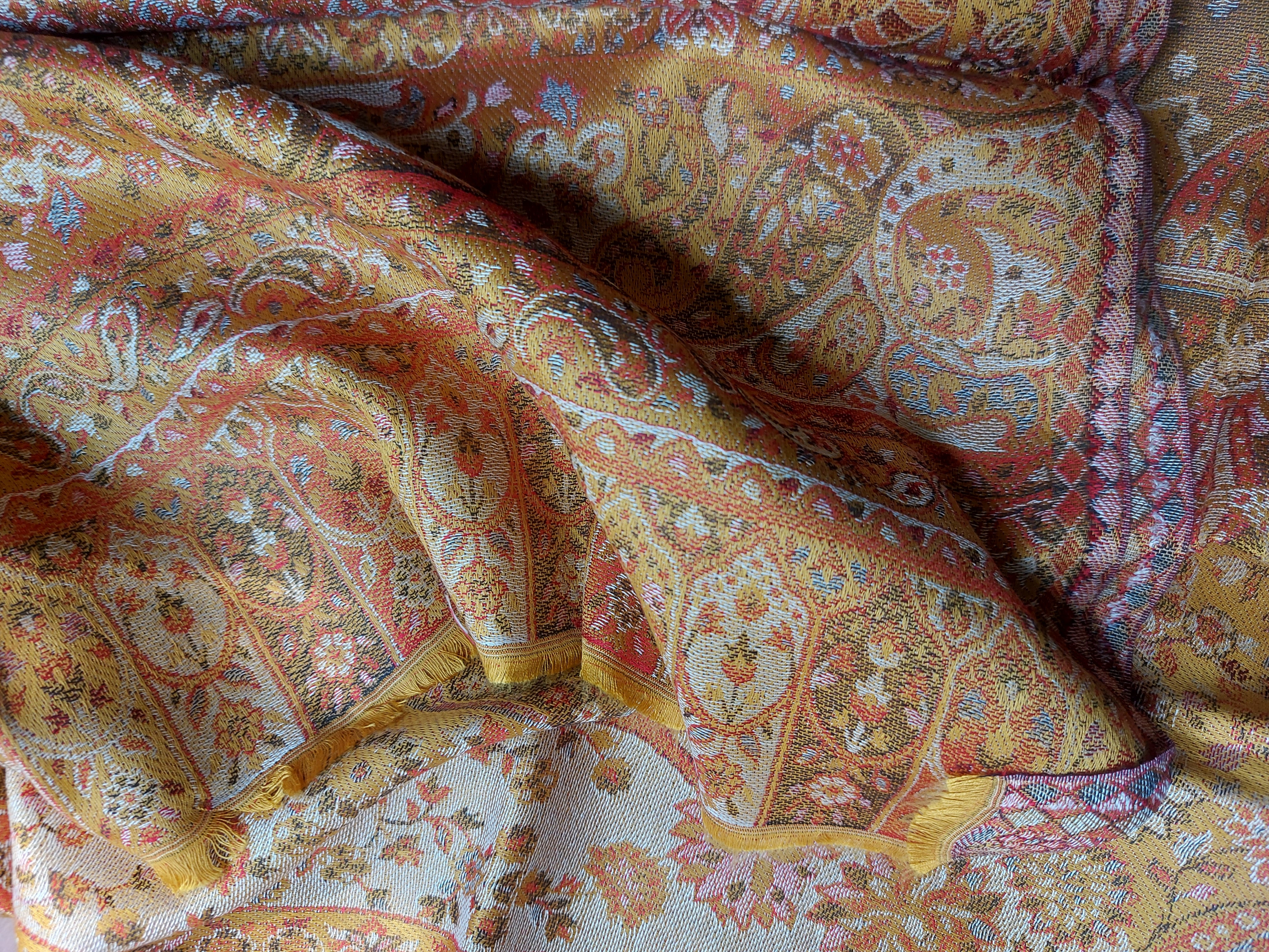 Kashmiri Floral Stole-cum-Shawl