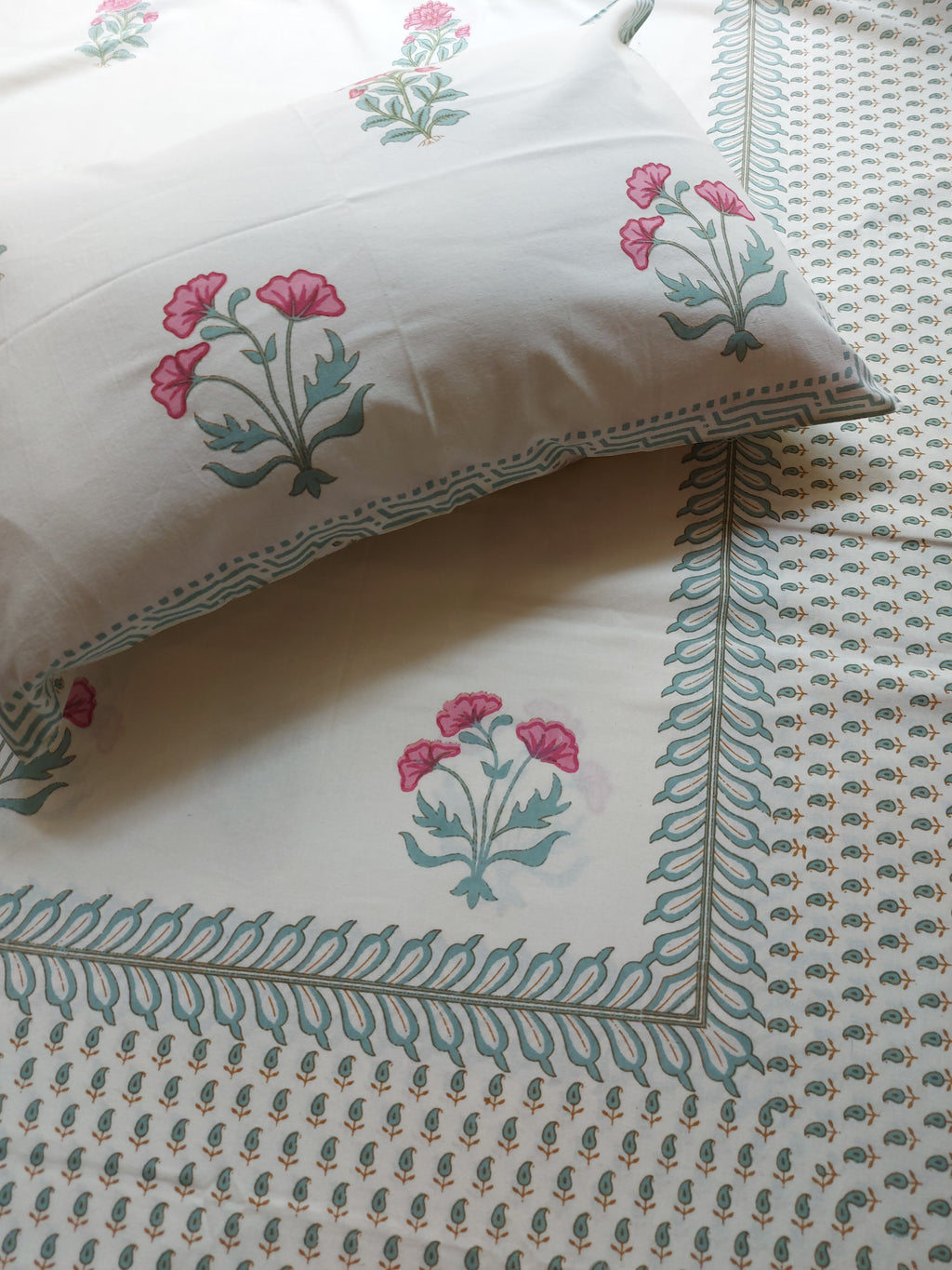 Baagh Double Bedsheet - Pink