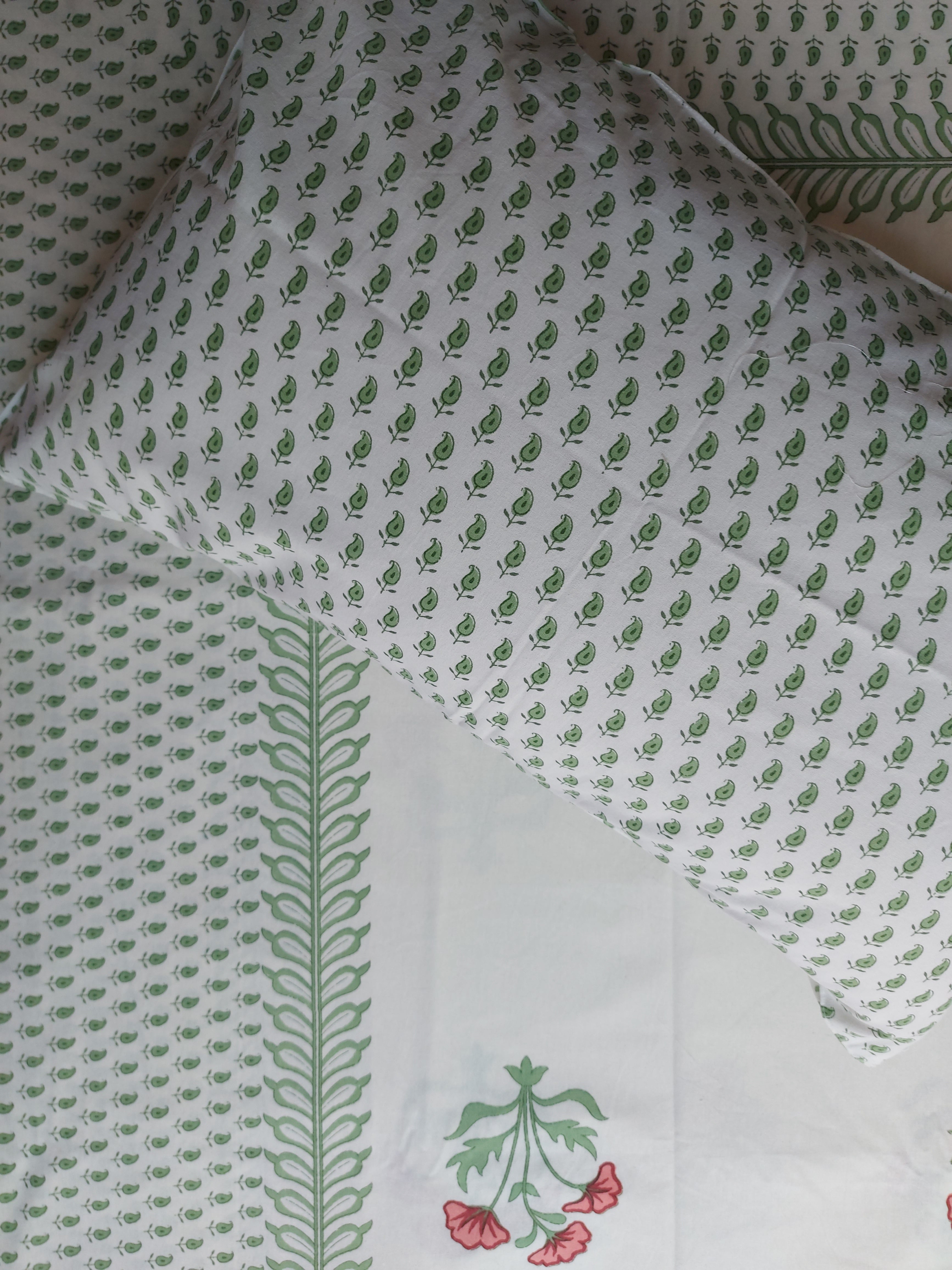 Baagh Double Bedsheet - Peach