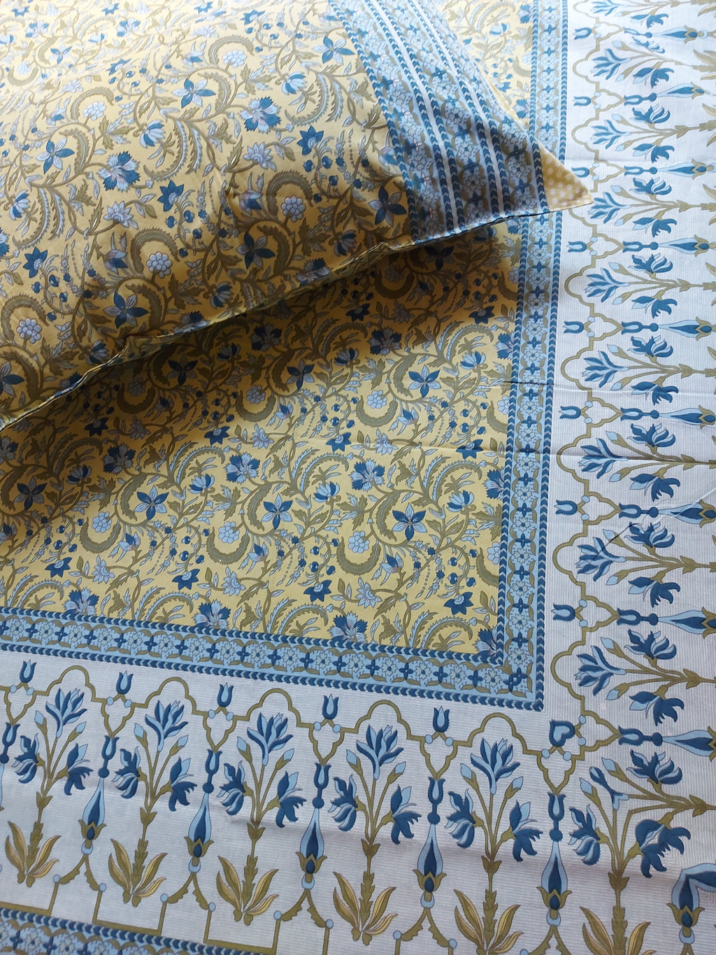 Baagh Double Bedsheet - Yellow & Blue