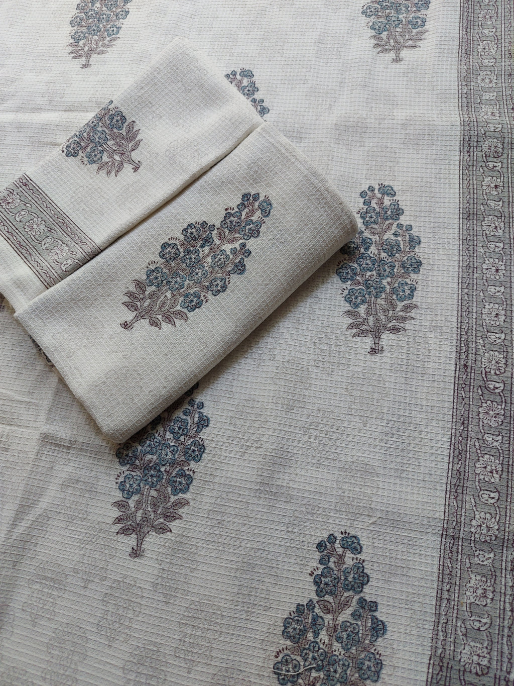 Waffle Bath Towel & Hand Towel Set