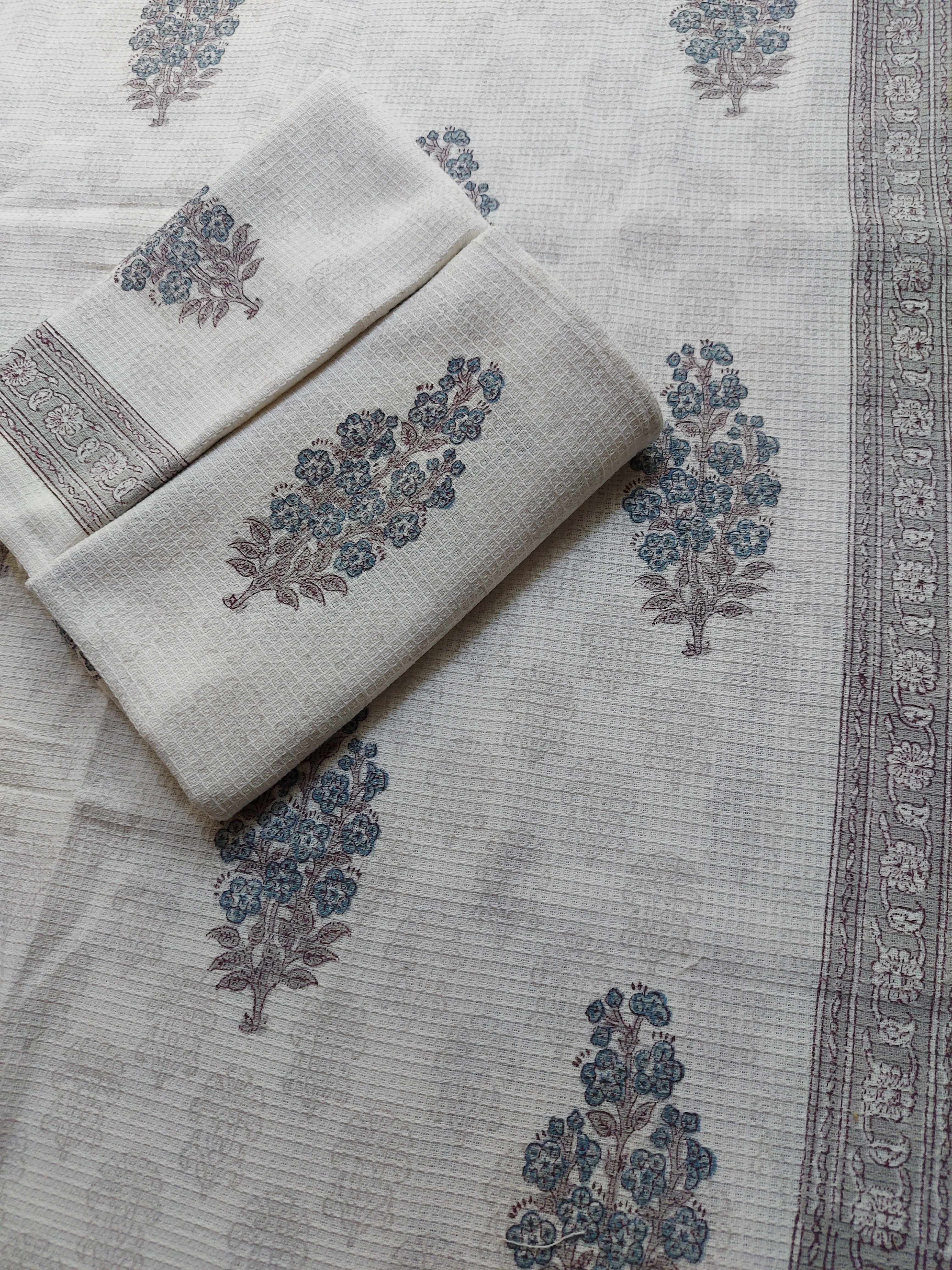 Waffle Bath Towel & Hand Towel Set