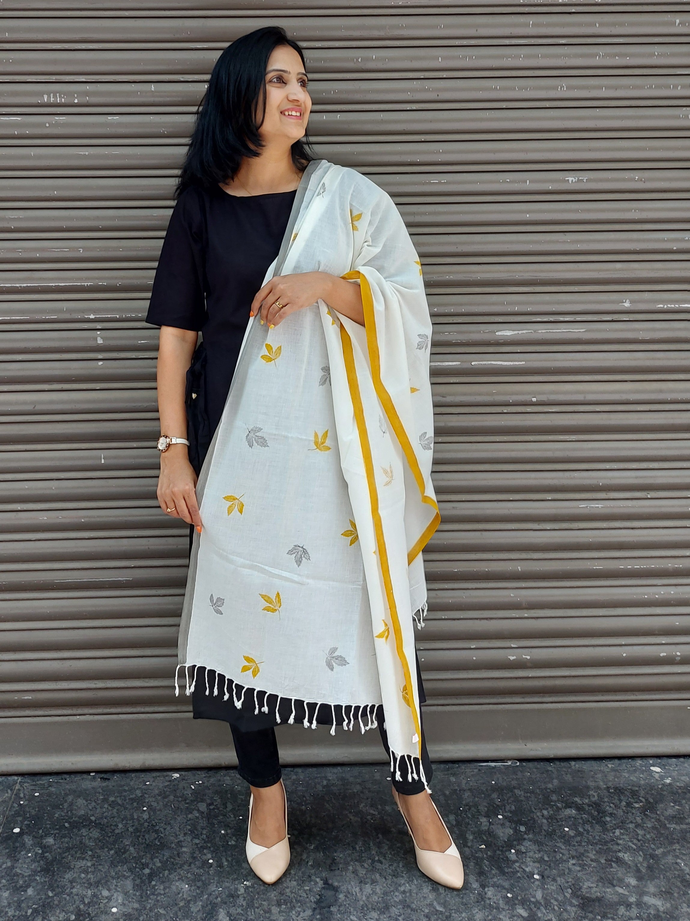 RUI - Organic Cotton Stole - Leaf Print - Mustard Yellow