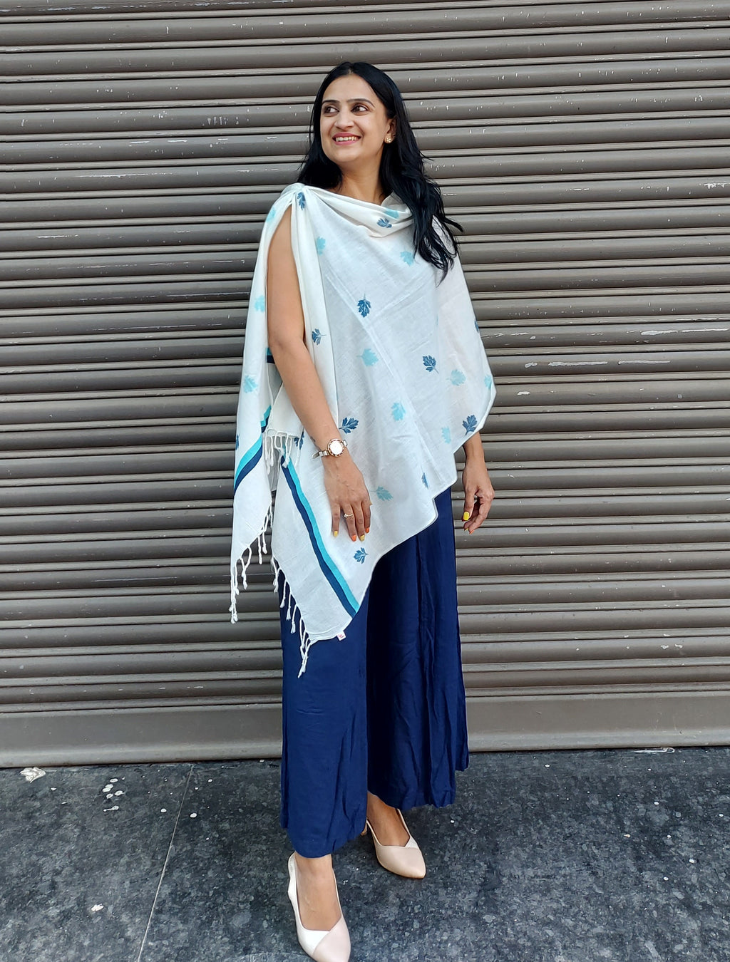 RUI - Organic Cotton Stole - Leaf Print - Blue