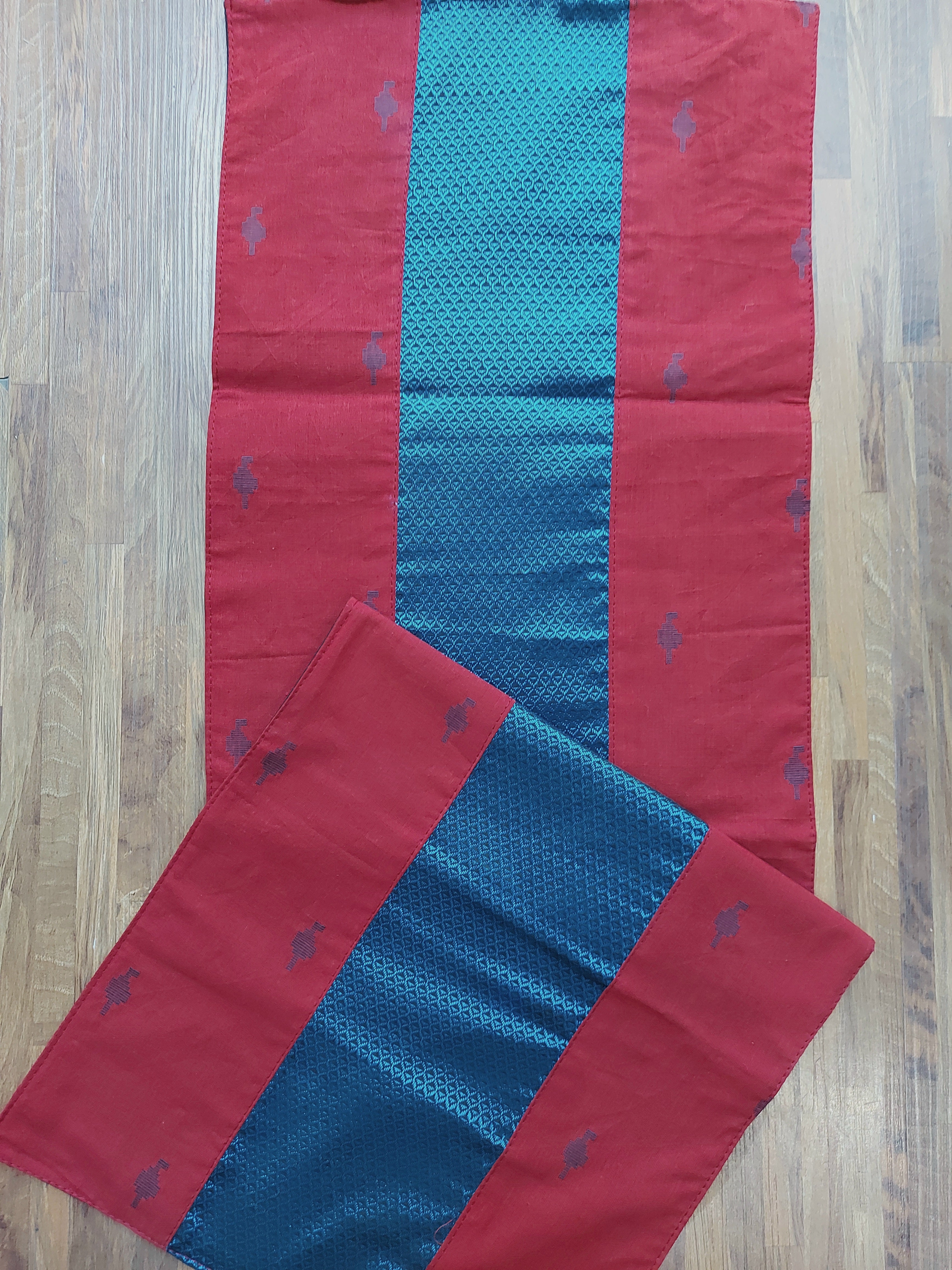 Table Mat & Table Runner Set - Red + Blue Khun