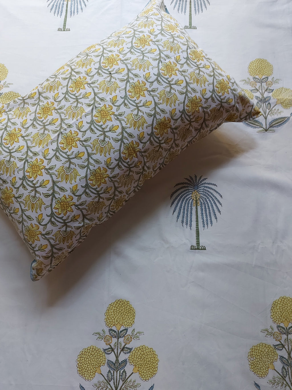 Baagh Double Bedsheet - Yellow