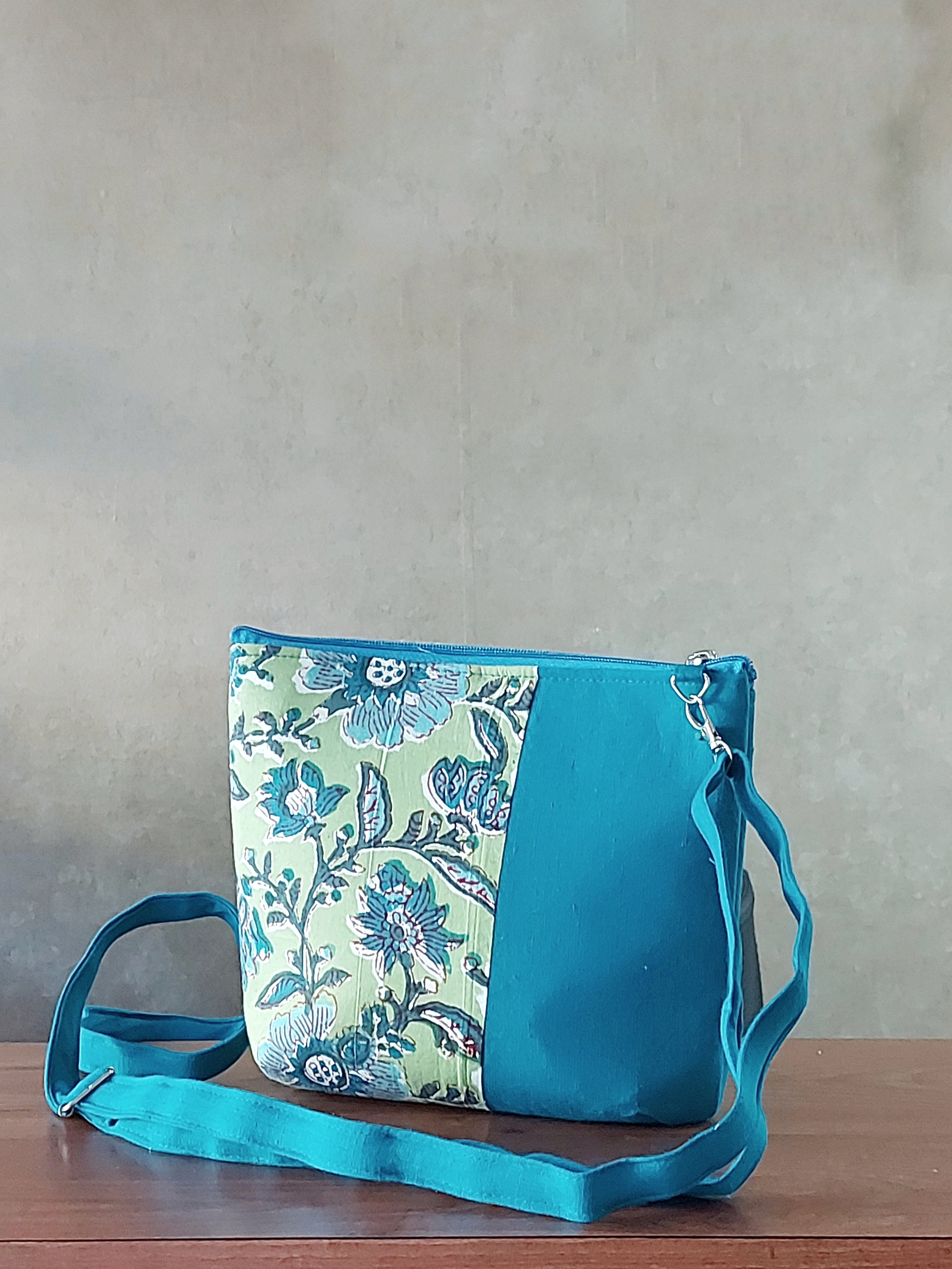Cotton Basket Sling - Green & Blue