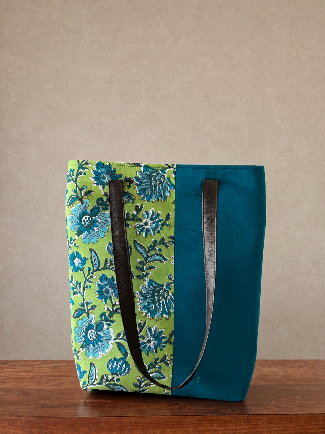Cotton Tote Bag with Leather Belt - Green