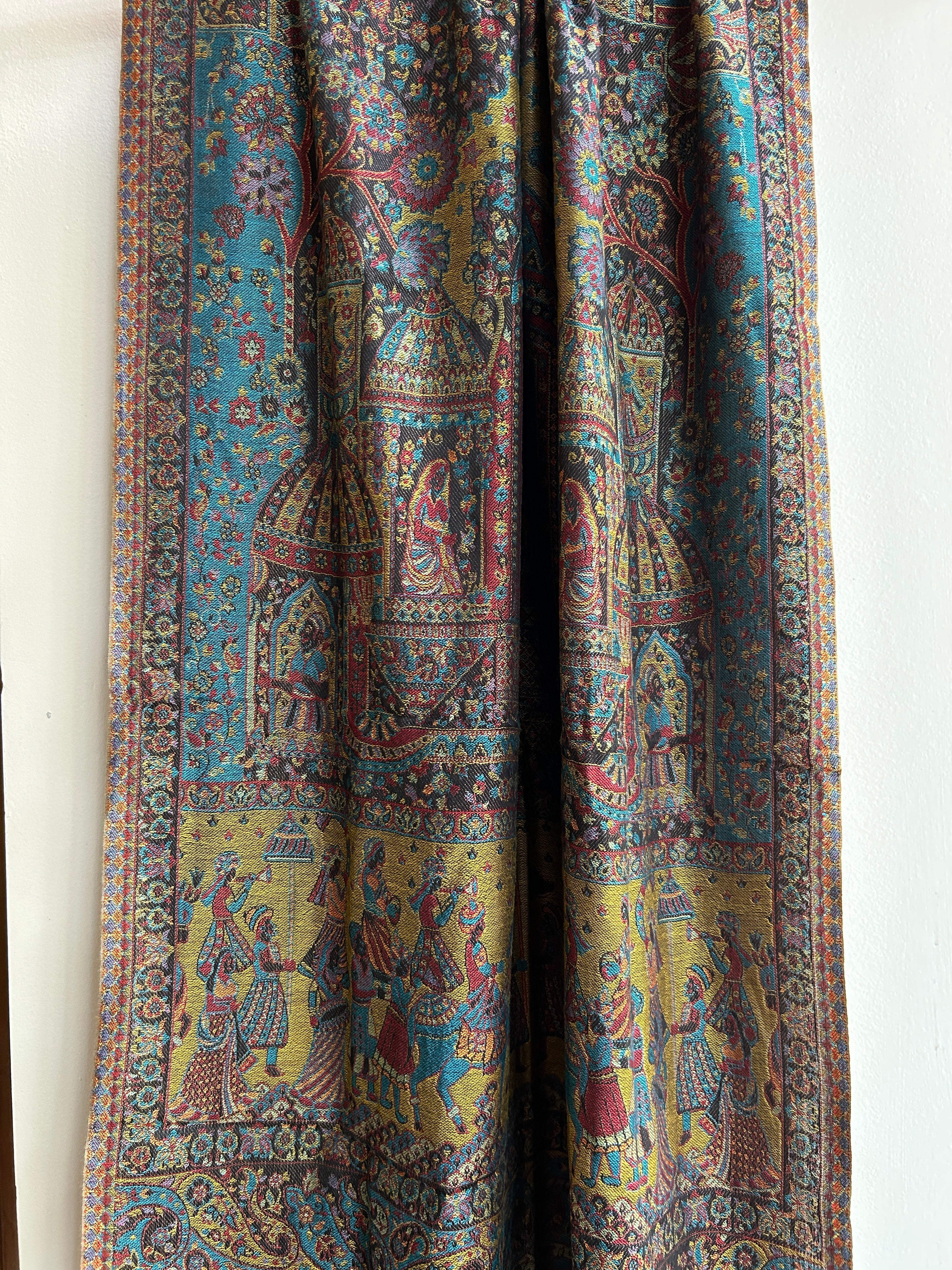 Kashmiri Floral Stole-cum-Shawl