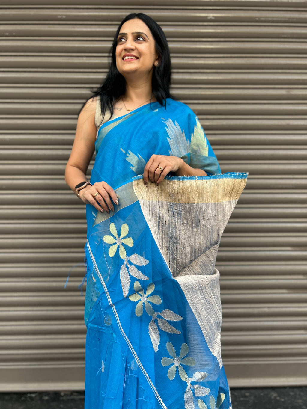 Muslin Jamdani Saree with Jute Pallu - Blue