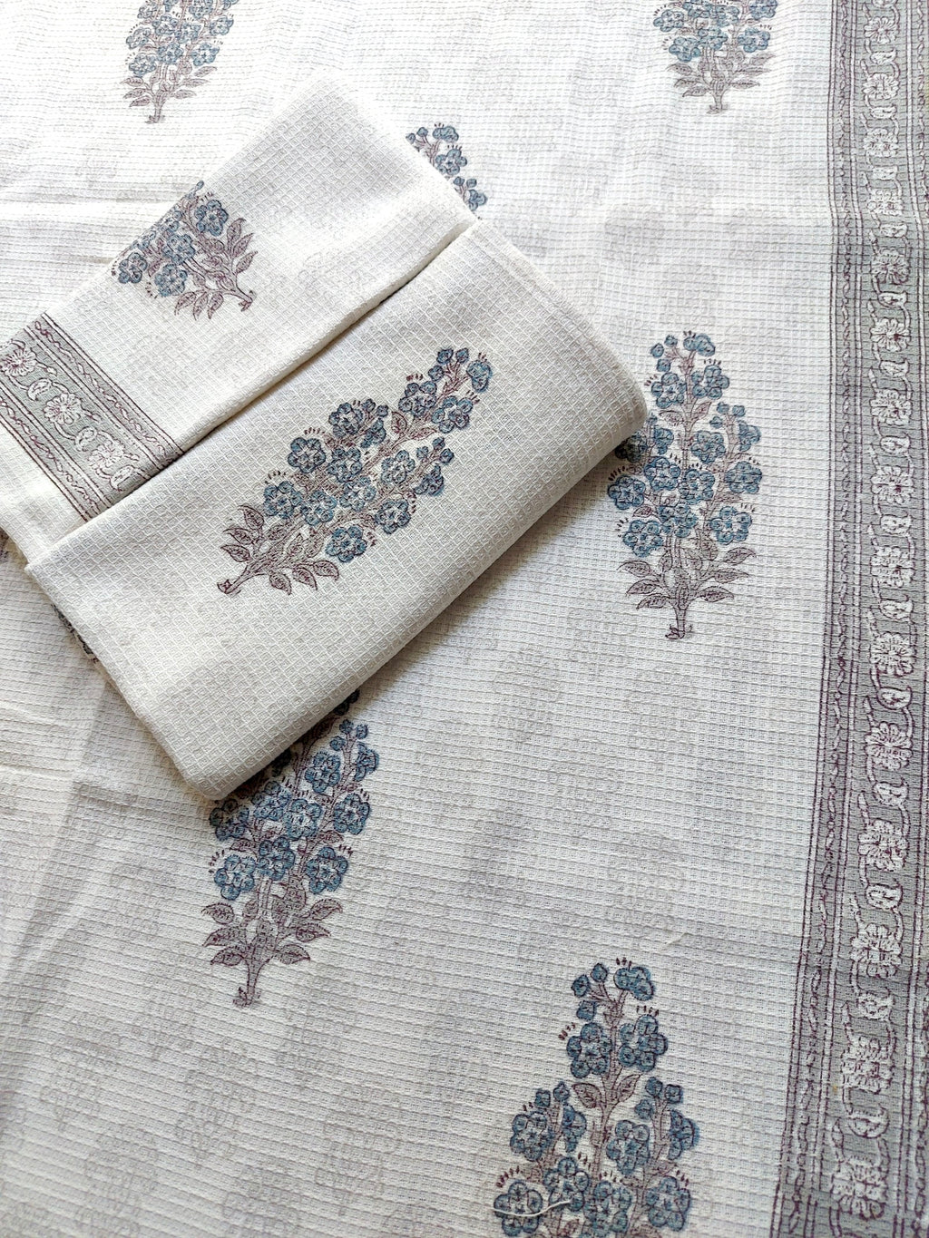 Waffle Bath Towel & Hand Towel Set