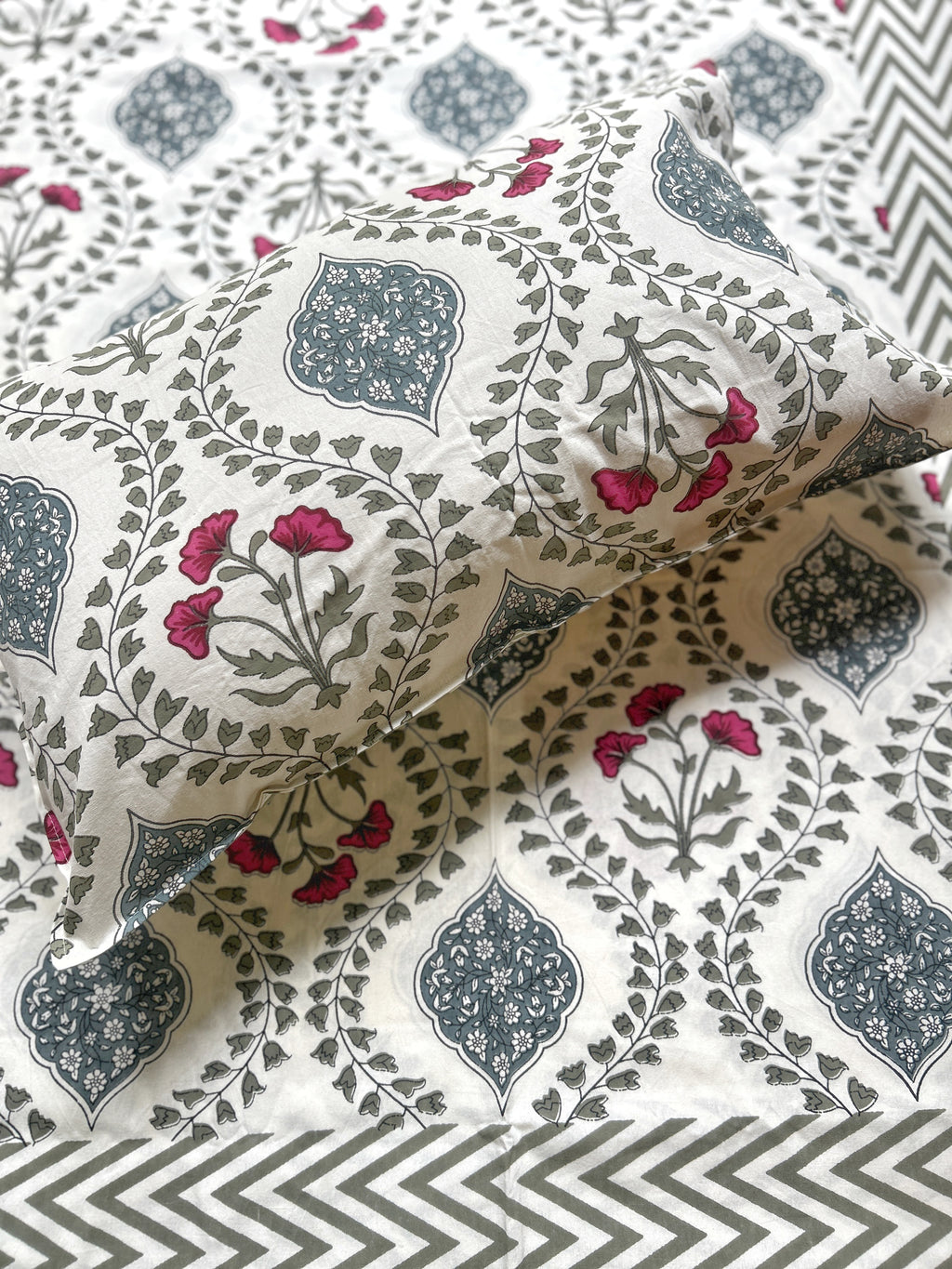 Baagh Double Bedsheet - Grey
