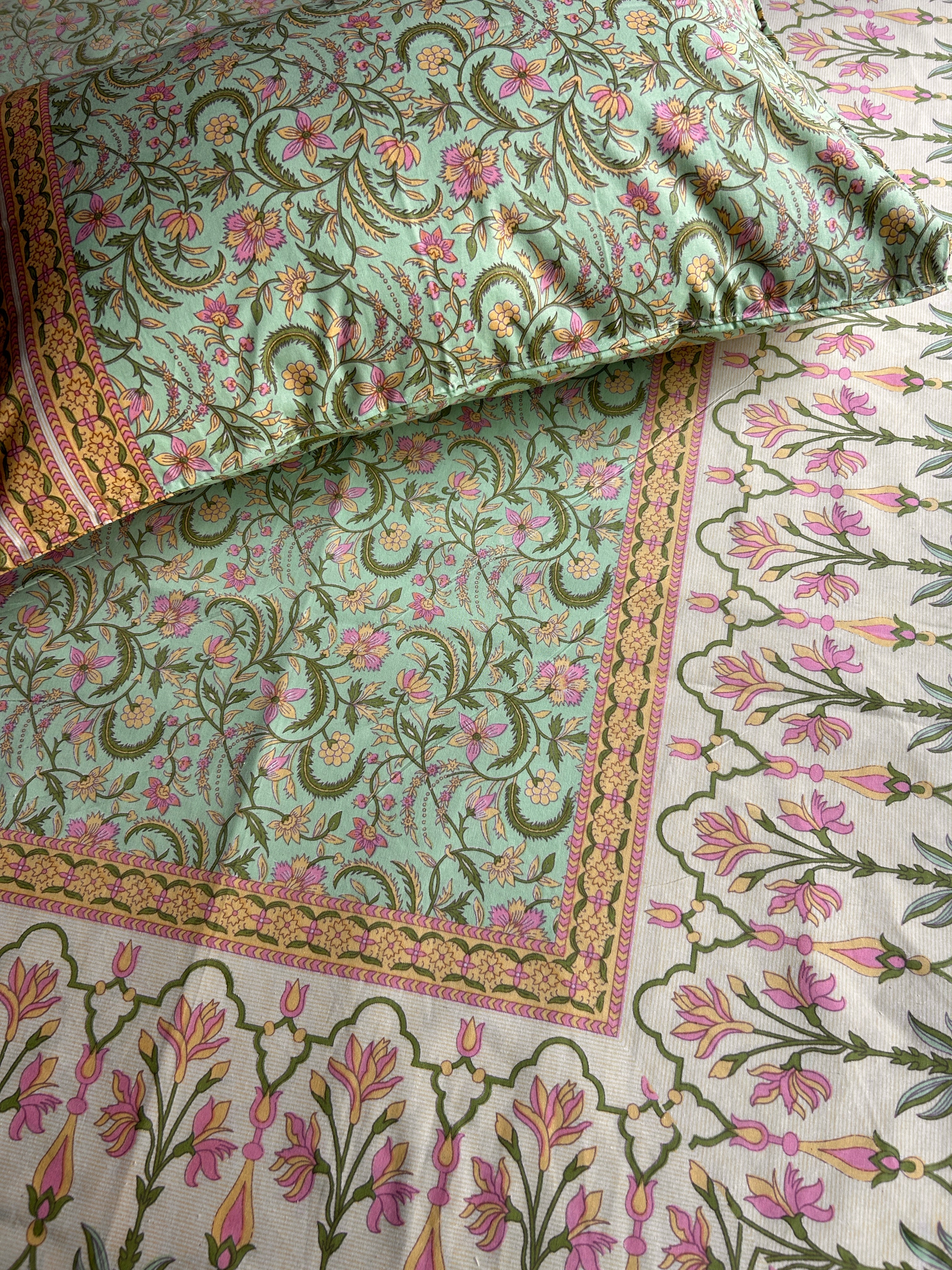 Baagh Double Bedsheet - Green Floral