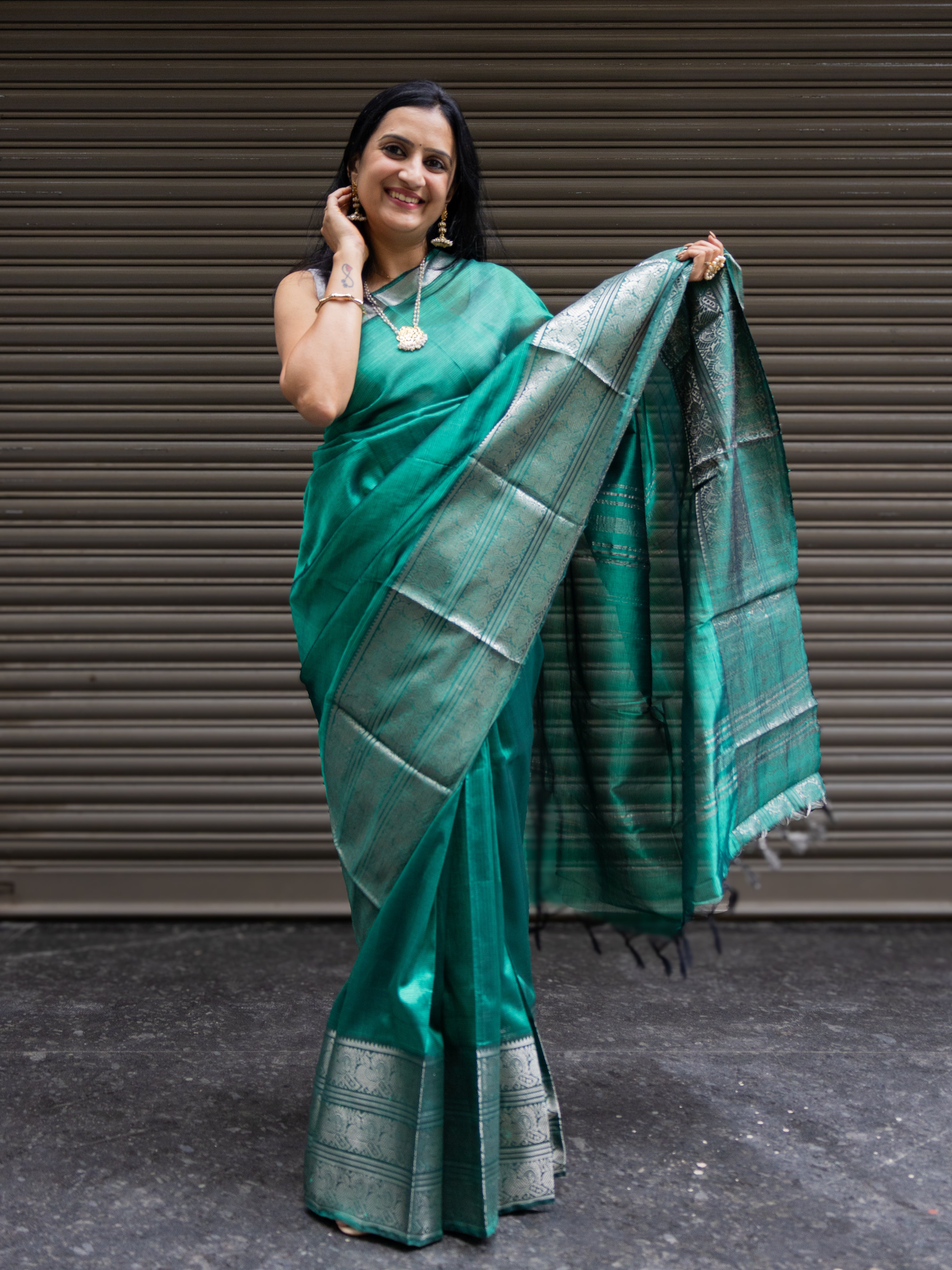 Mangalgiri Pattu Silk Saree with Peacock Border - Green