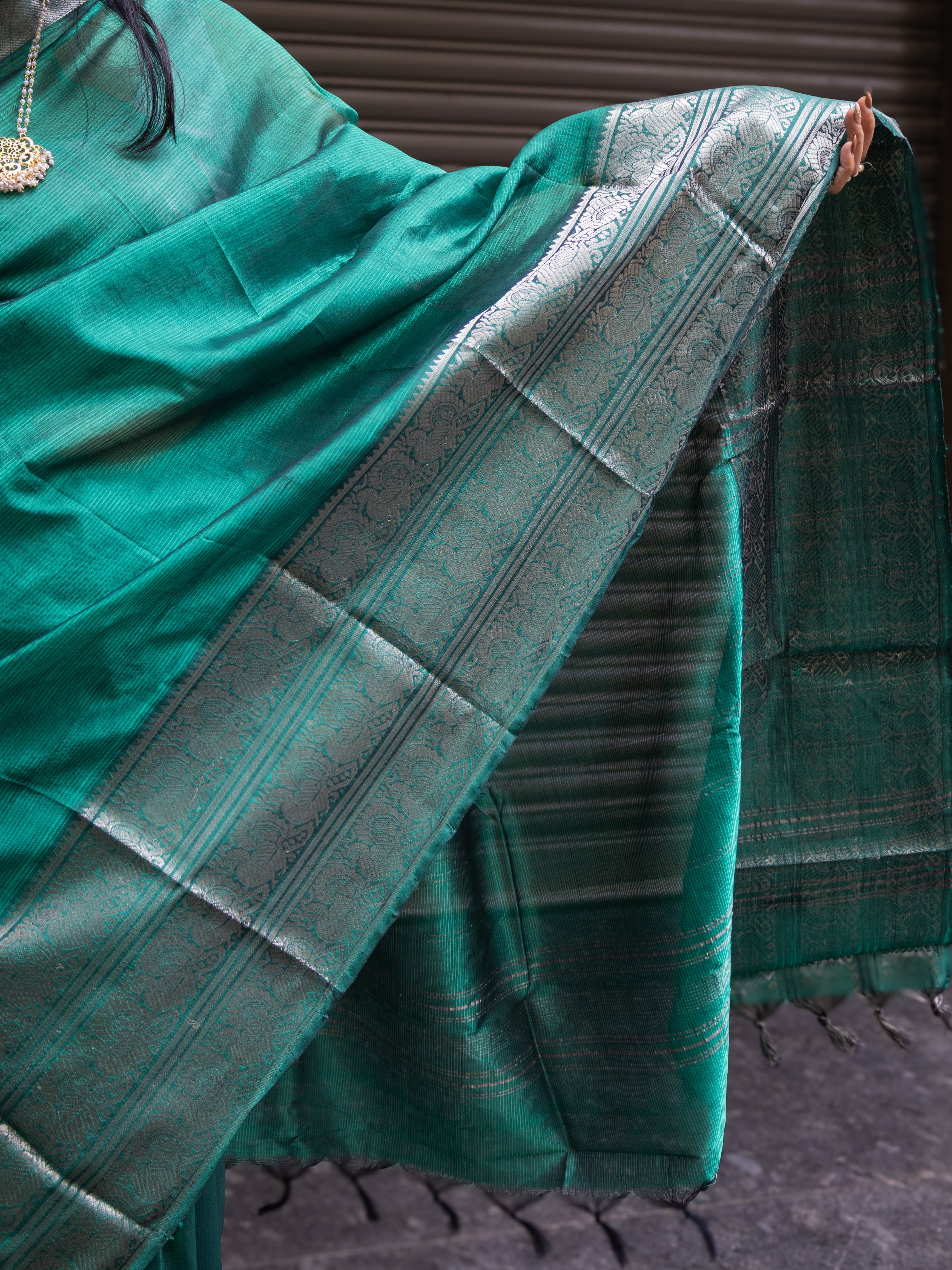 Mangalgiri Pattu Silk Saree with Peacock Border - Green
