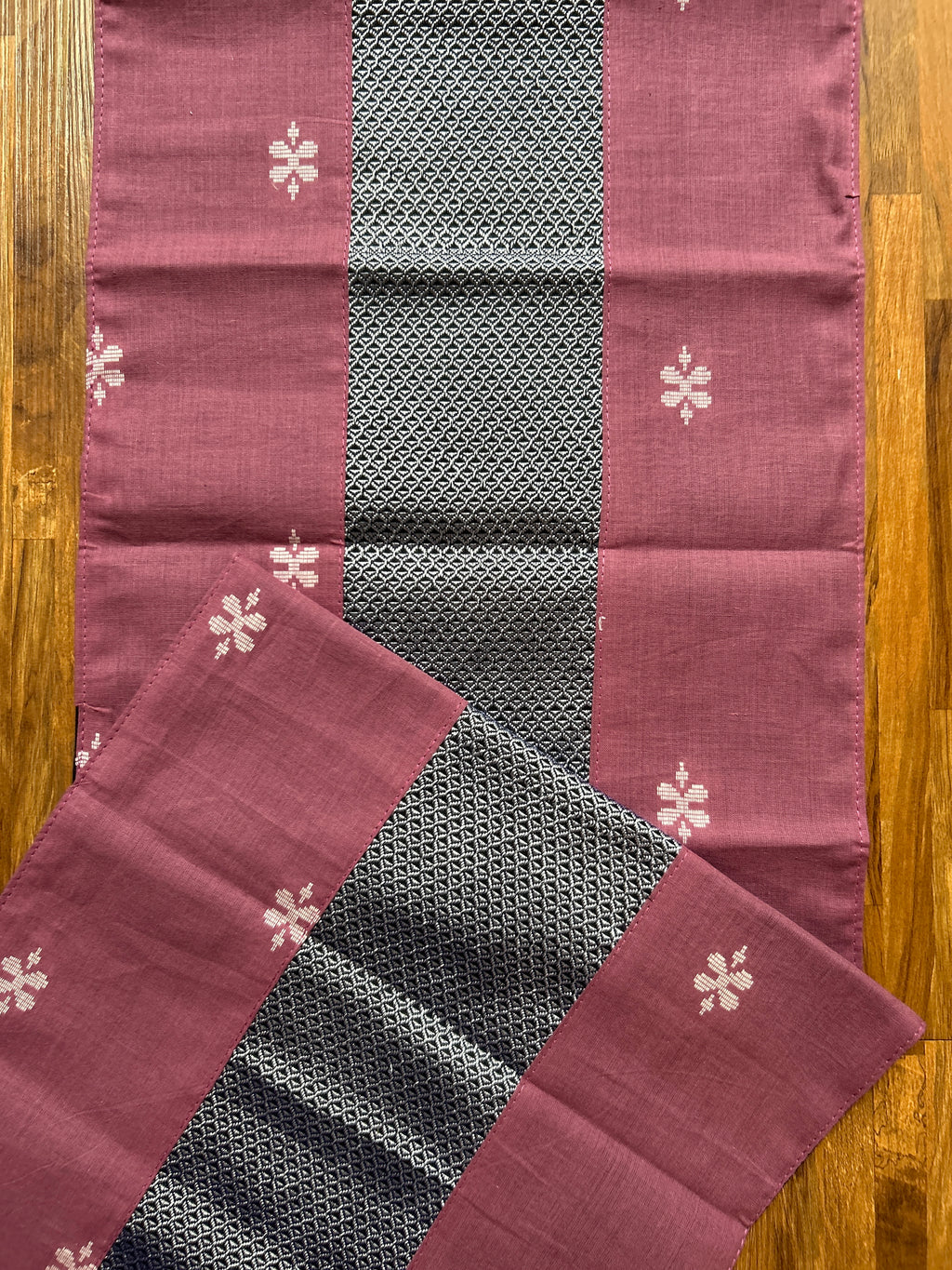 Table Mat & Table Runner Set - Pink & Dark Grey Khun