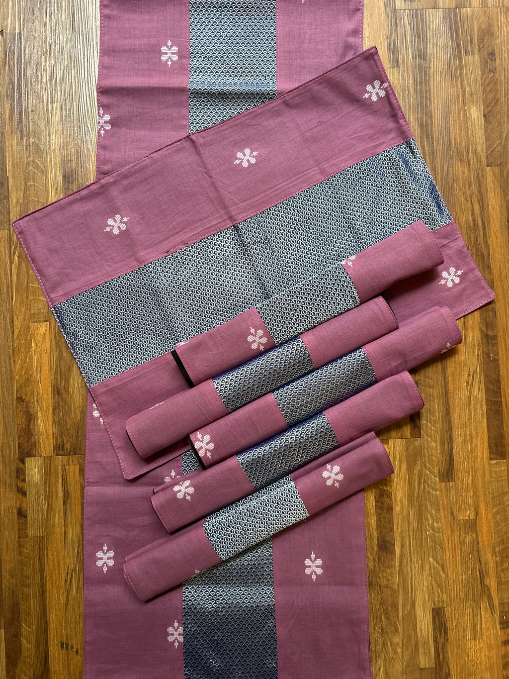 Table Mat & Table Runner Set - Pink & Dark Grey Khun