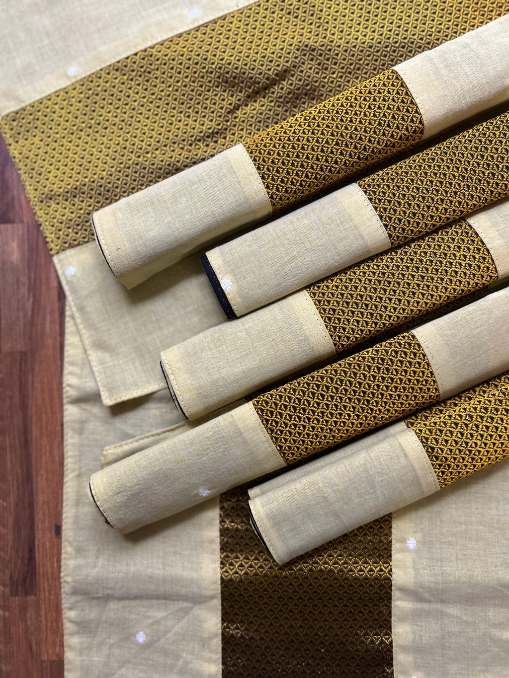 Table Mat & Table Runner Set - Cream & Yellow Khun