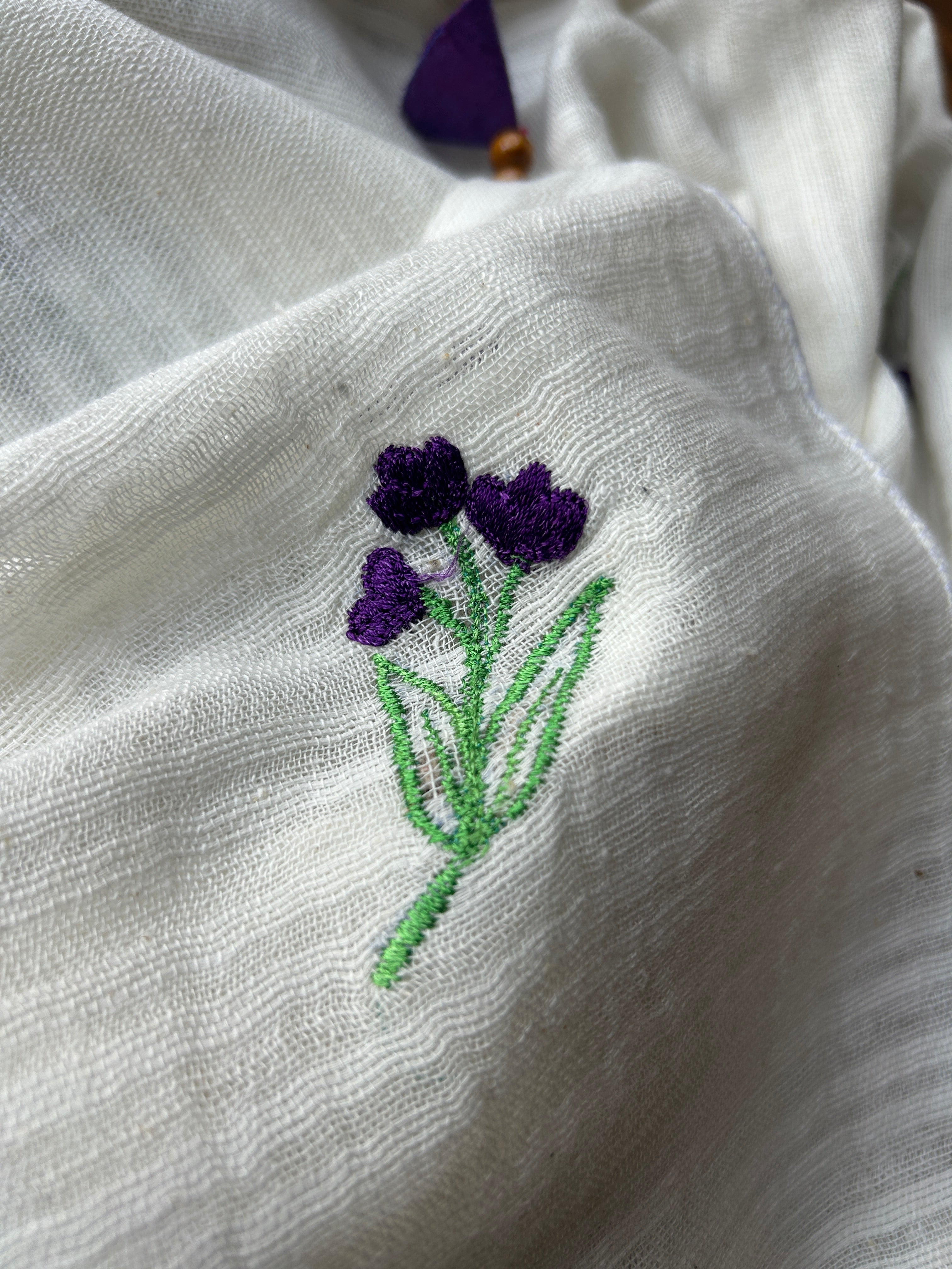 RUI - Organic Cotton Stole with Embroidery