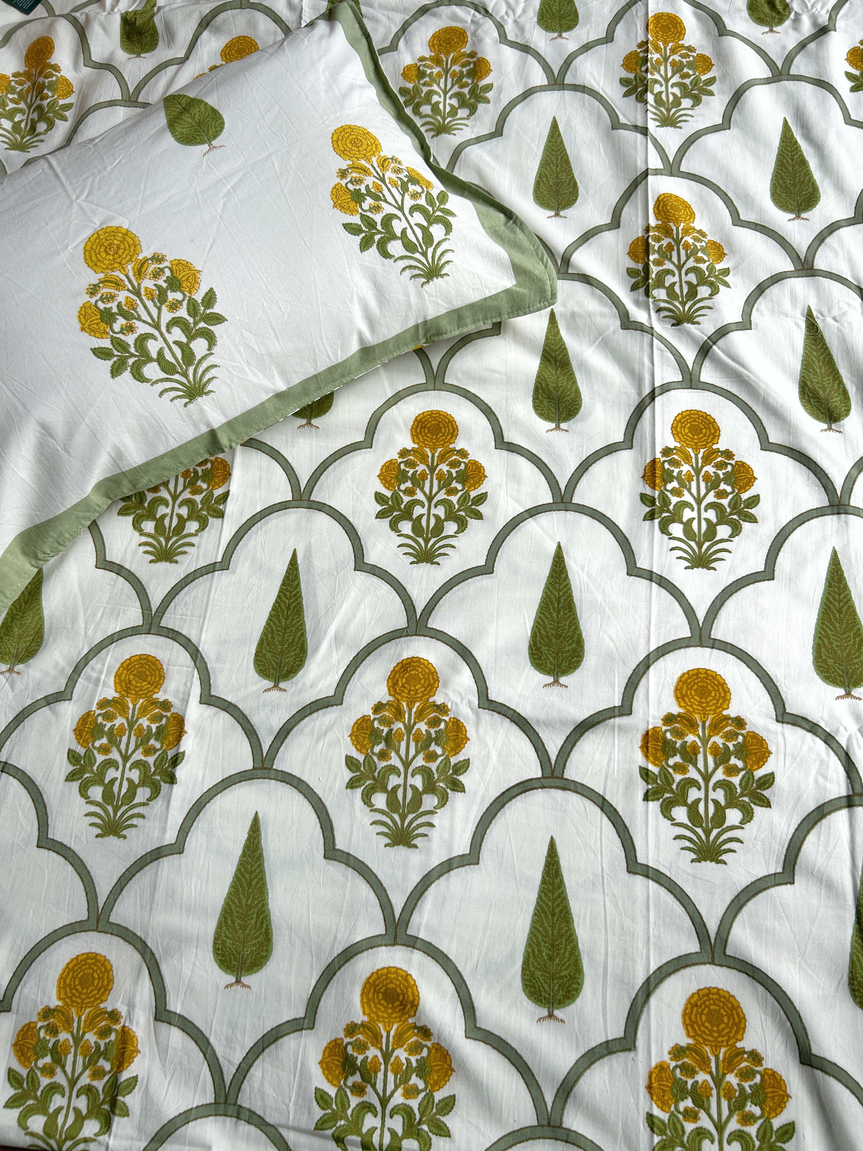 Baagh Superking Bedsheet - Yellow & Green Butti