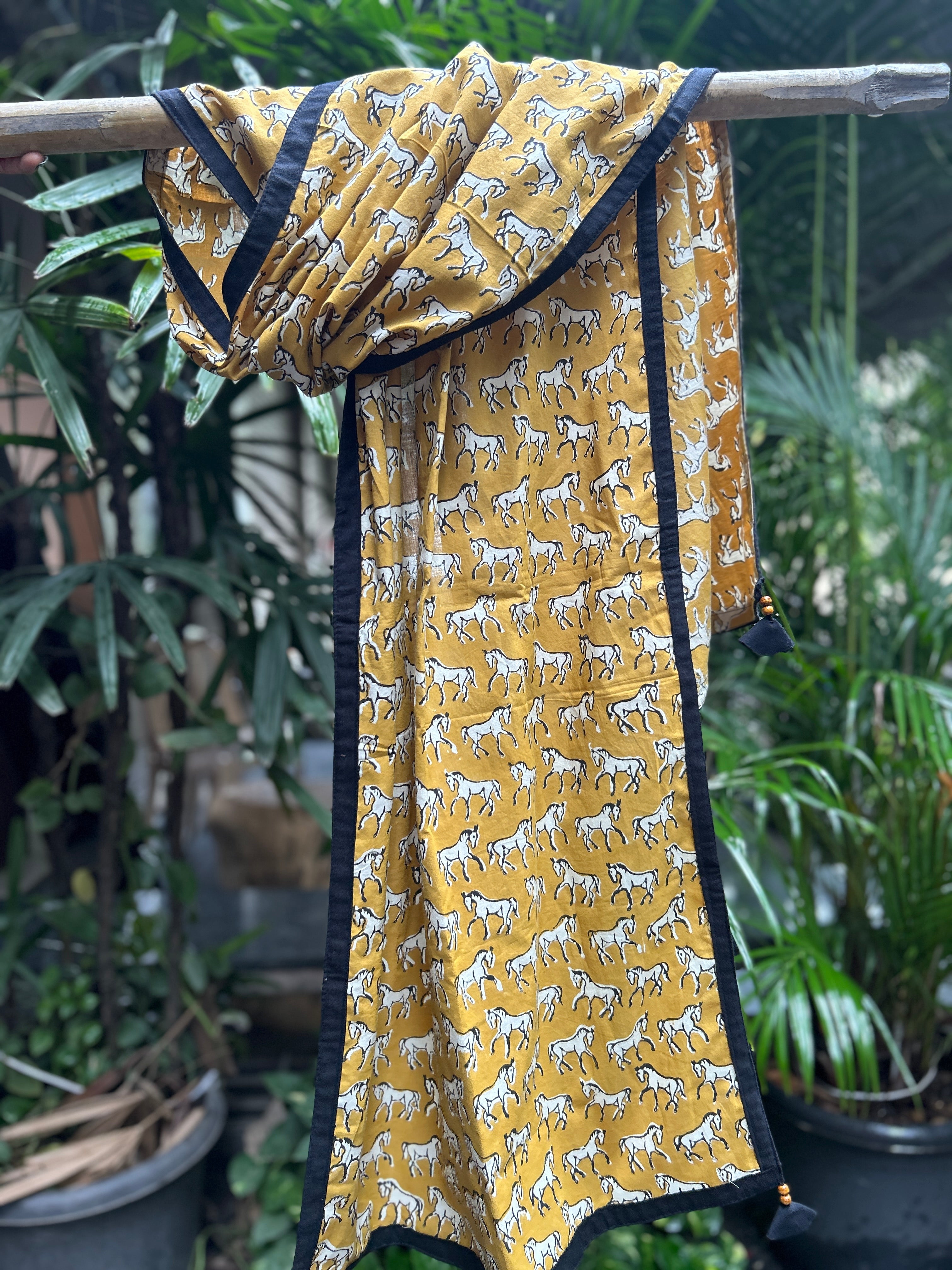 Cotton Stole - Black