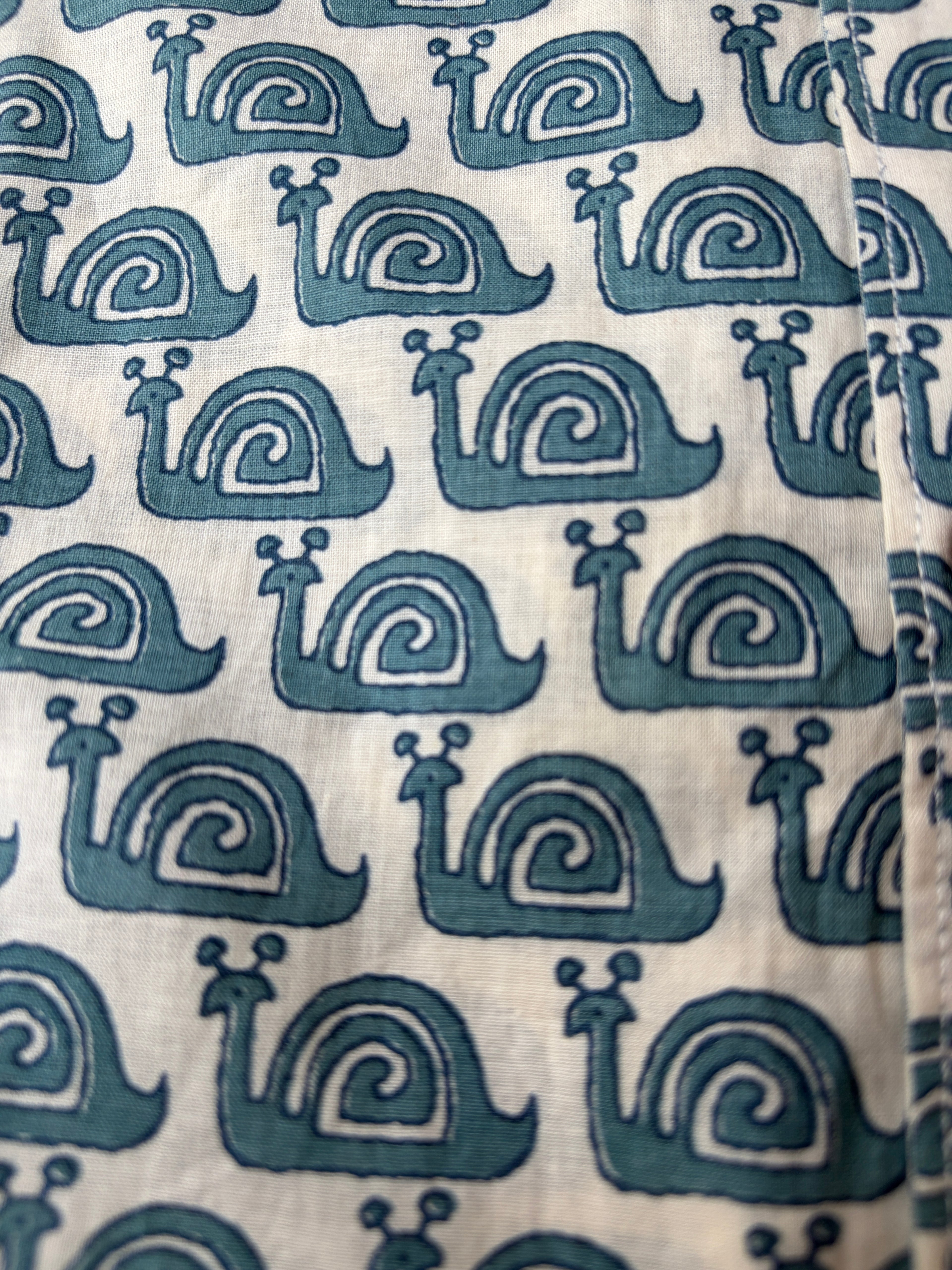 Men's Casual Shirts - White & Blue