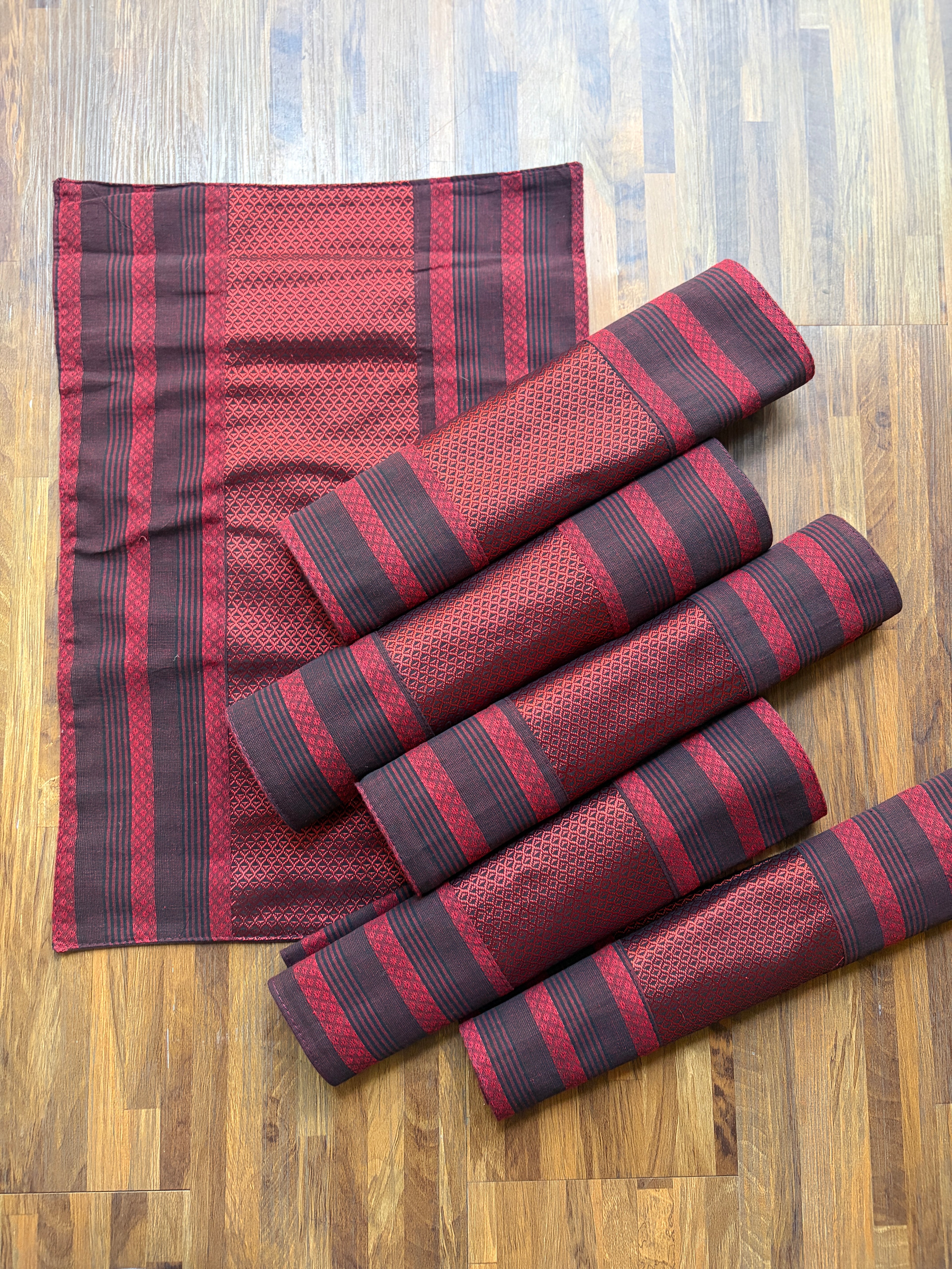 Table Mats ( Set of 6)