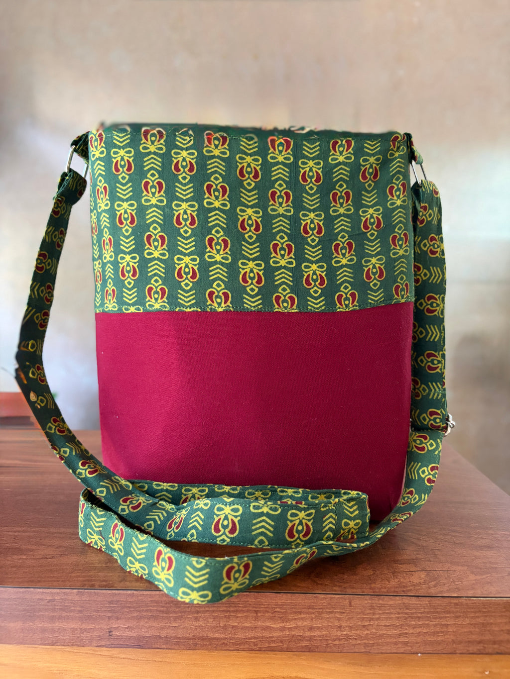 Cotton Basket Sling - Maroon & Green