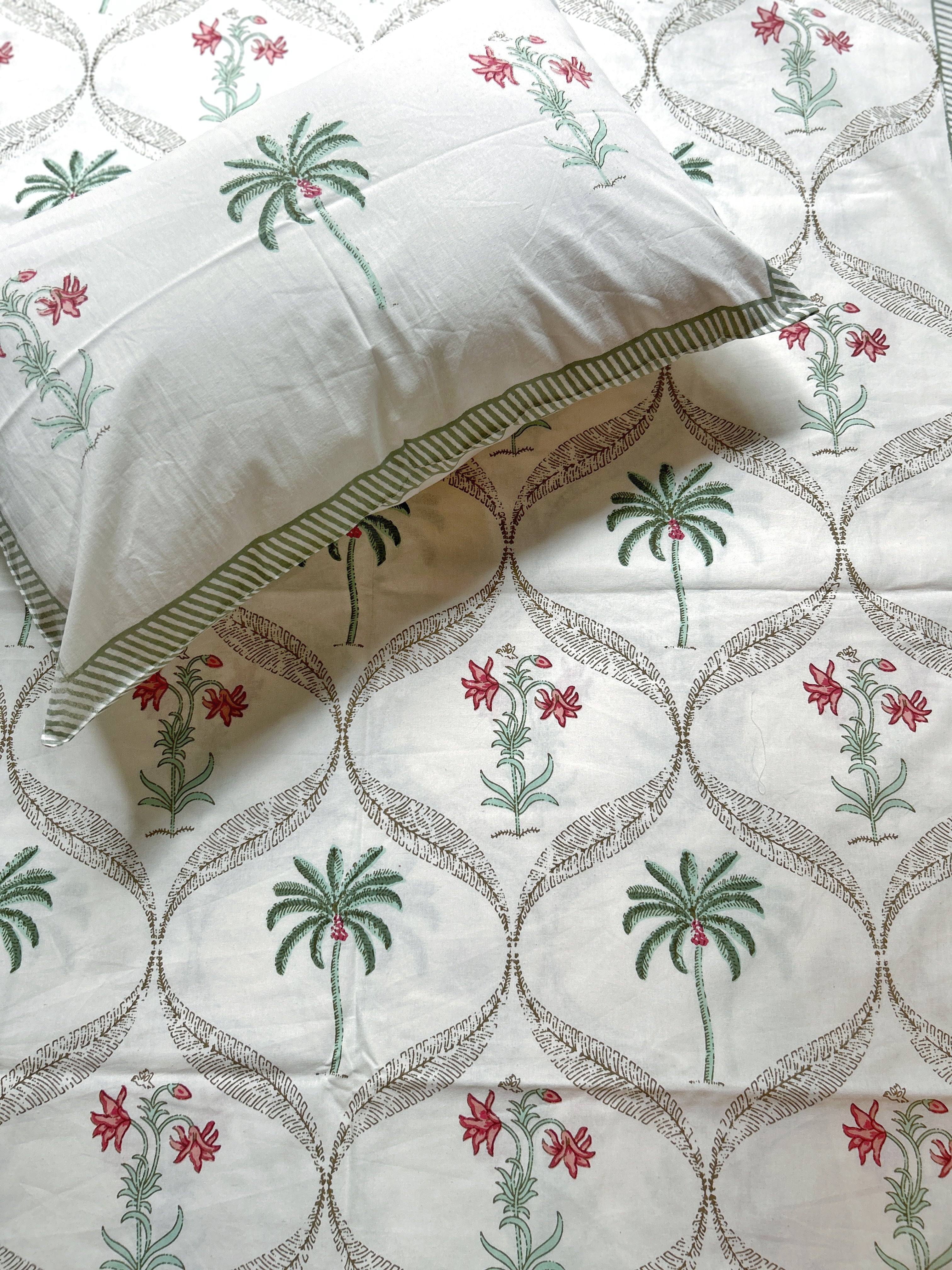Baagh Double Bedsheet - Grey