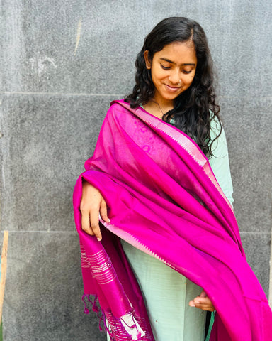 Mangalgiri Pattu Silk Dupatta - Magenta