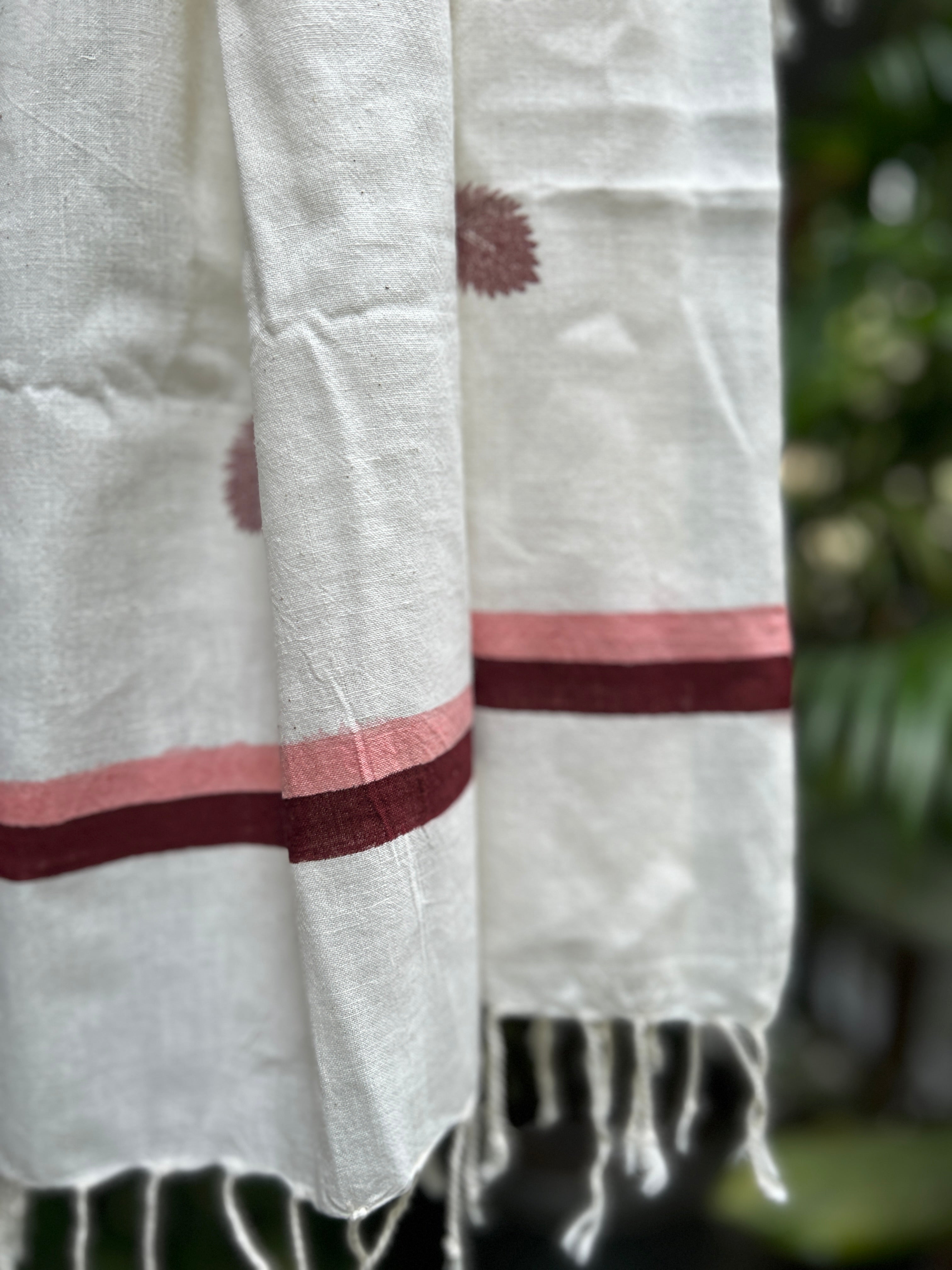 RUI - Organic Cotton Stole - Leaf Print - Peach & Brown