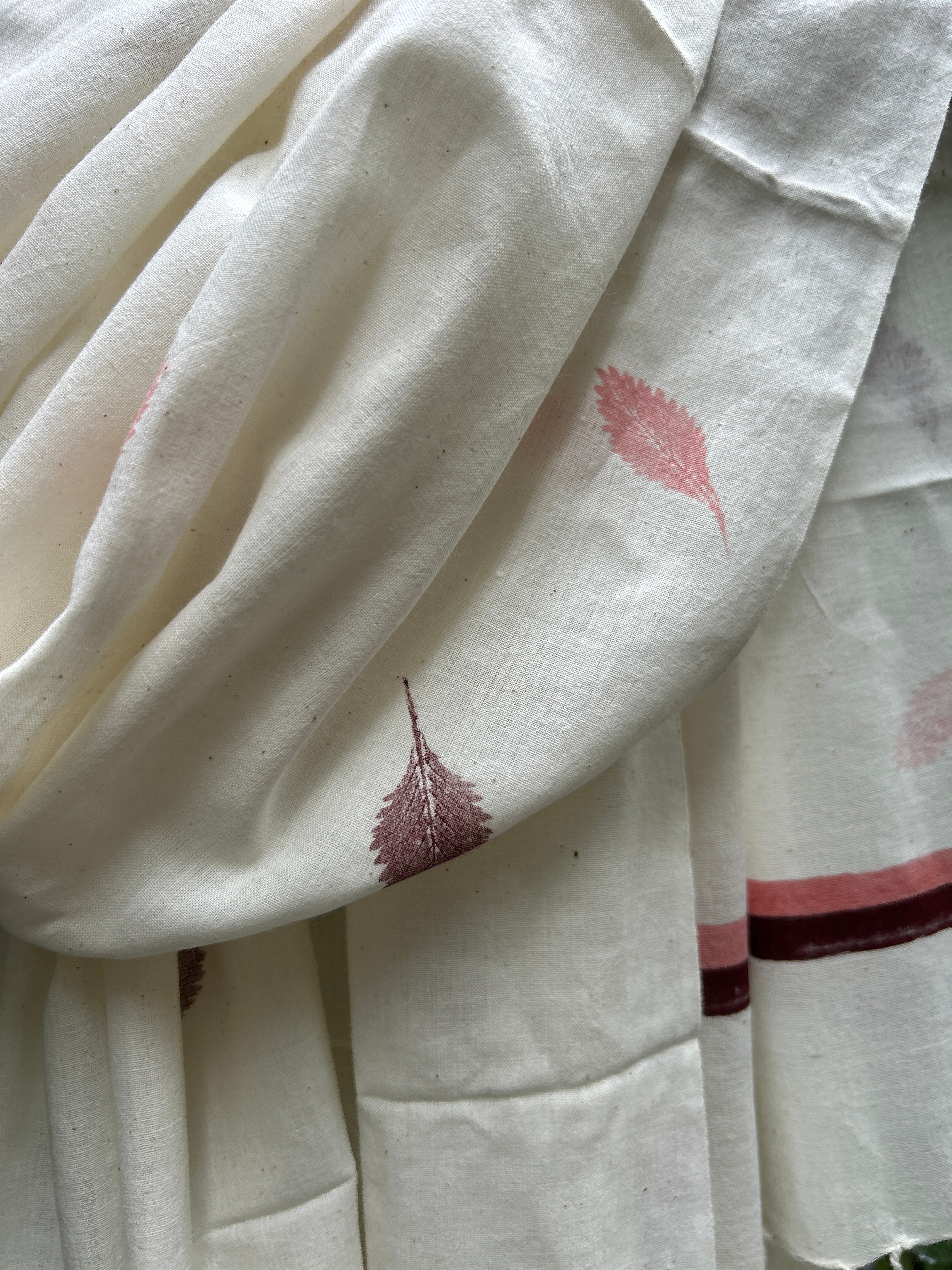 RUI - Organic Cotton Stole - Leaf Print - Peach & Brown