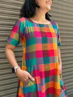 Woman's Casual Dress - Checks