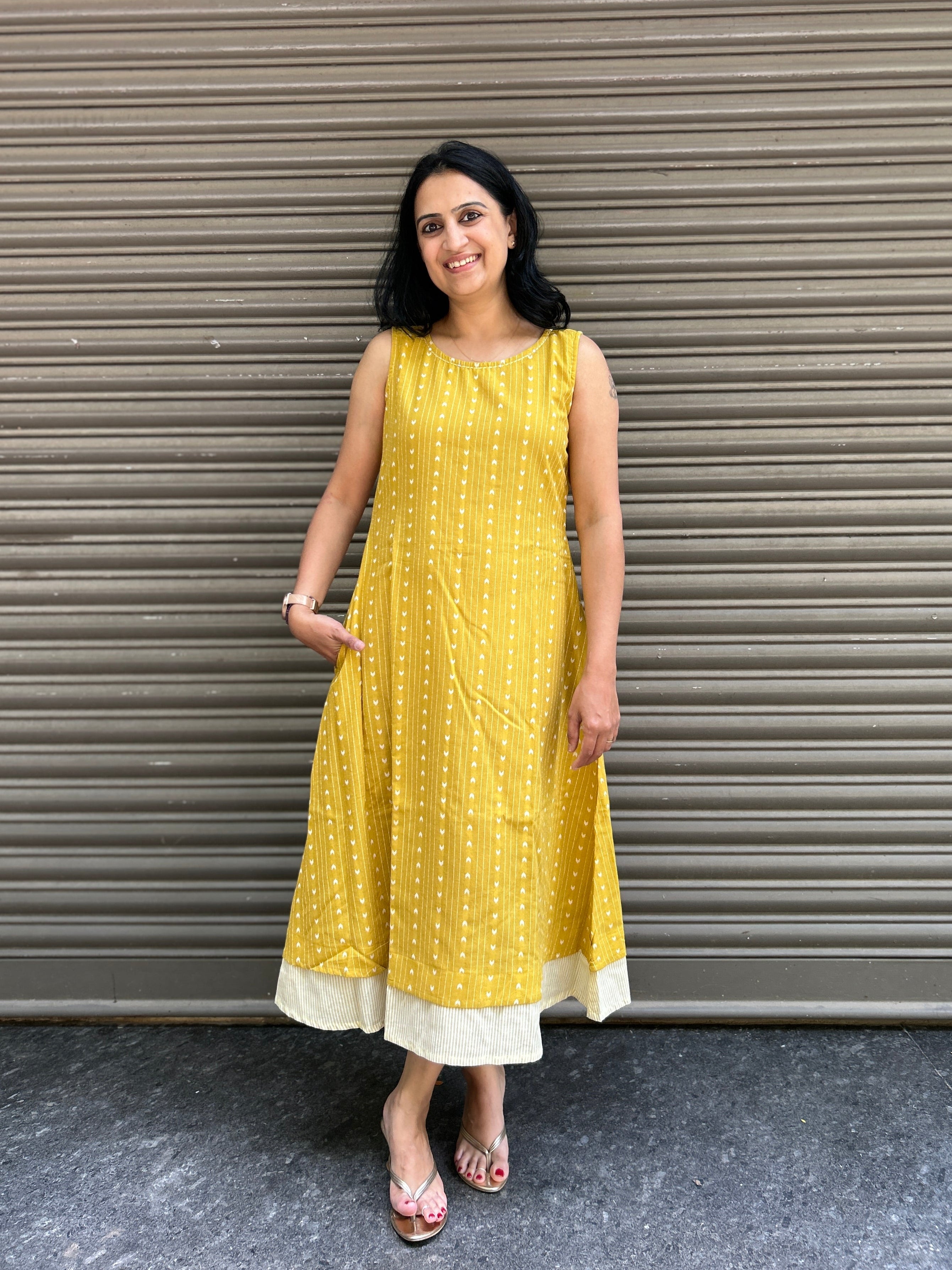 Woman's Casual Dress - Yellow