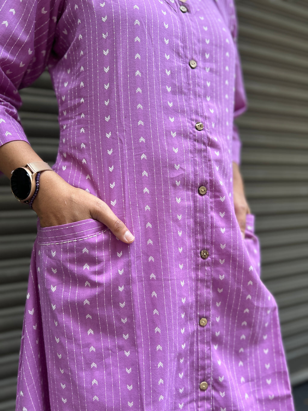 Woman's Casual Dress - Lavender Mangalgiri