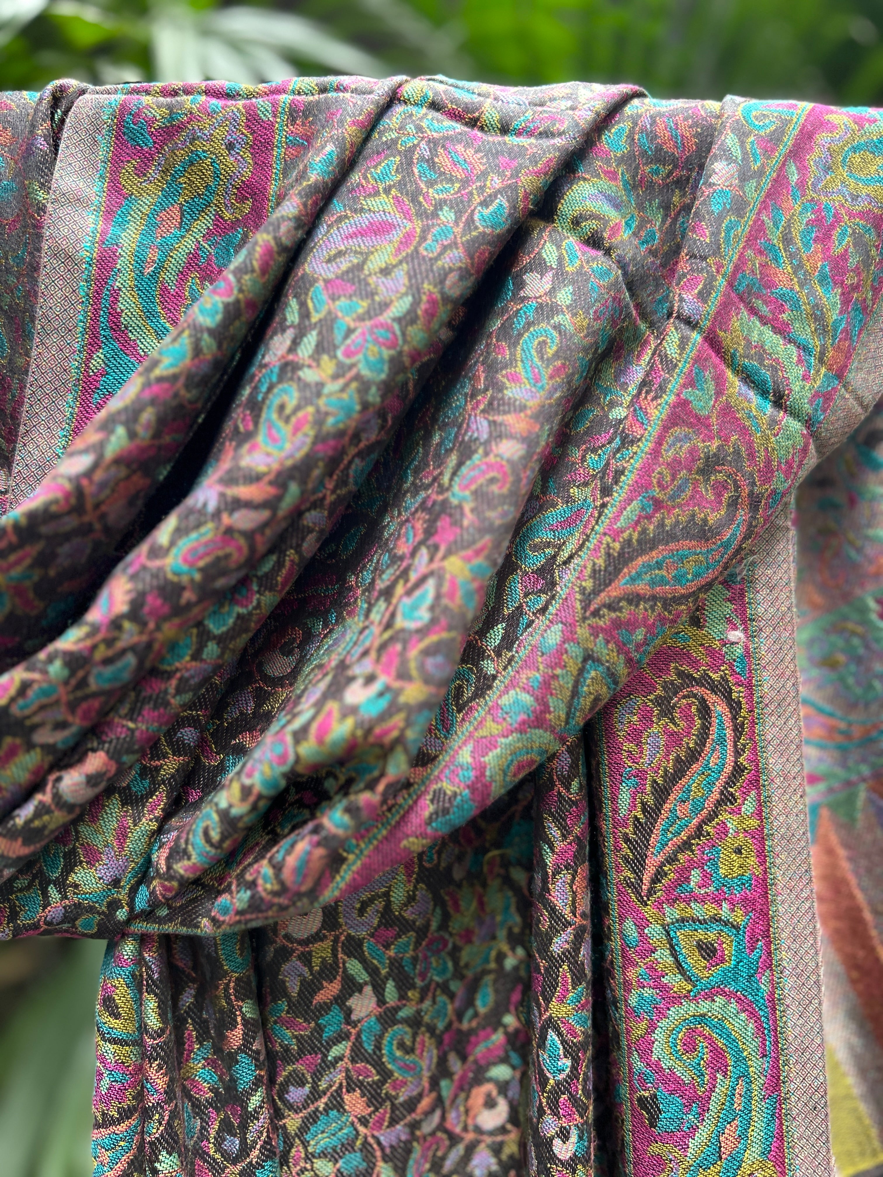 Kashmiri Stole-cum-Shawl