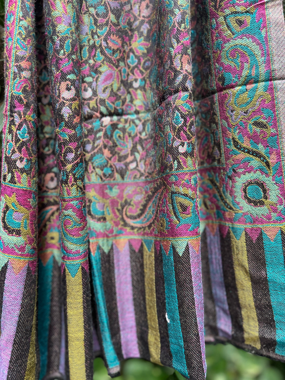 Kashmiri Stole-cum-Shawl