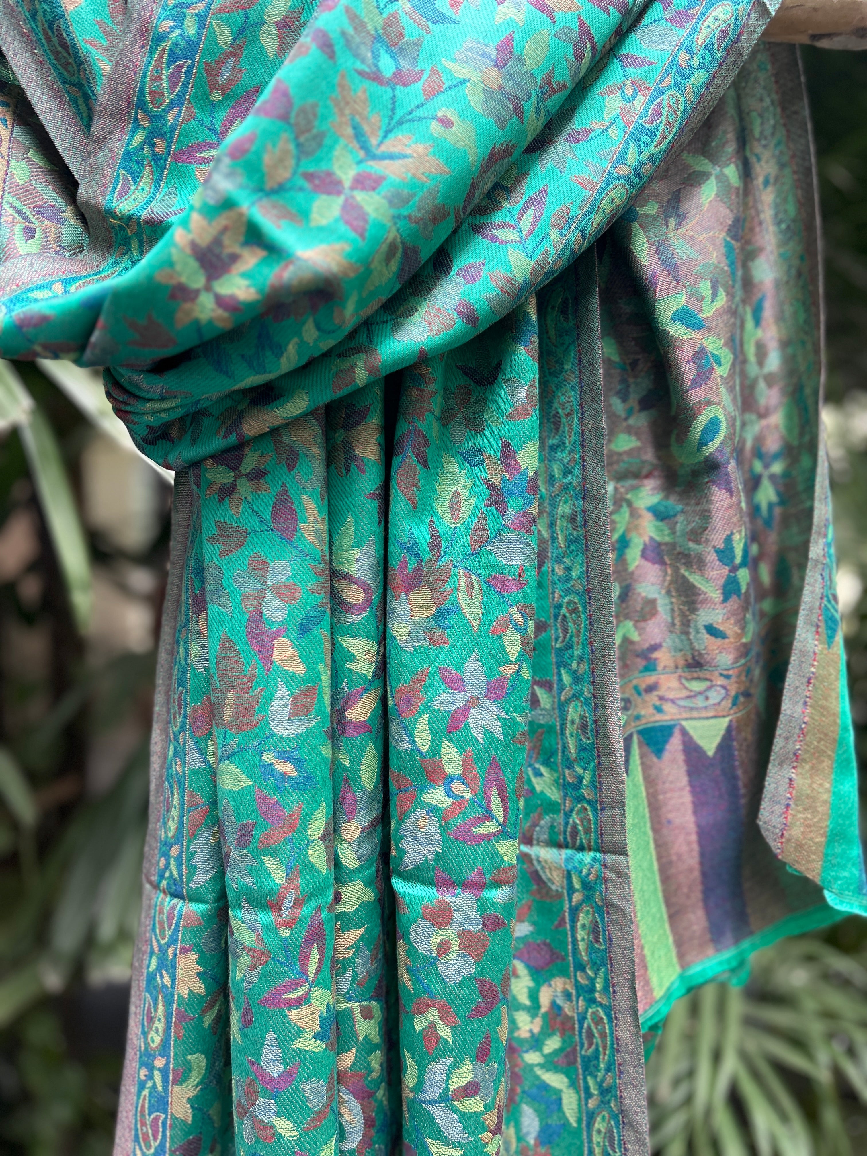 Kashmiri Stole-cum-Shawl