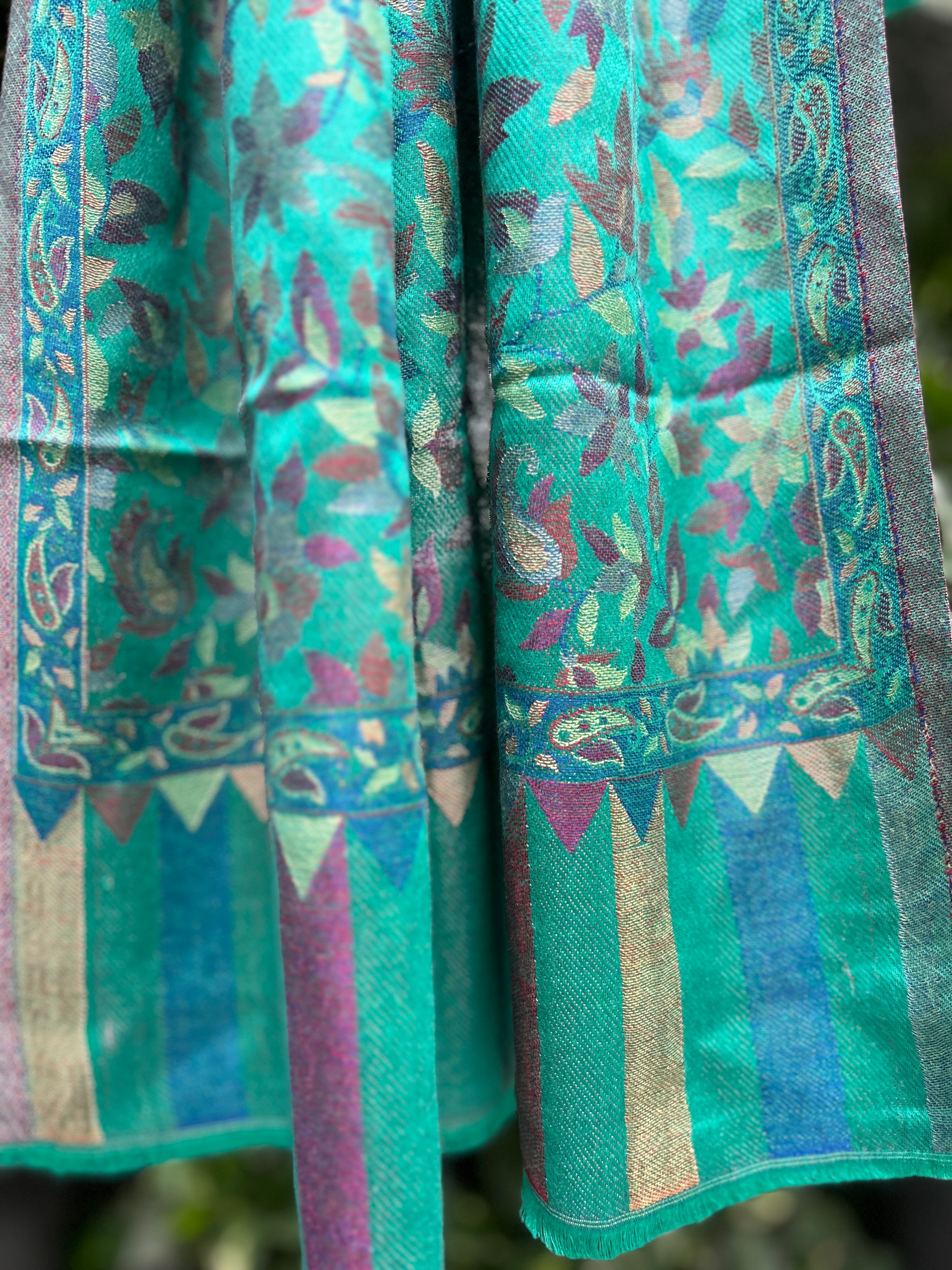 Kashmiri Stole-cum-Shawl