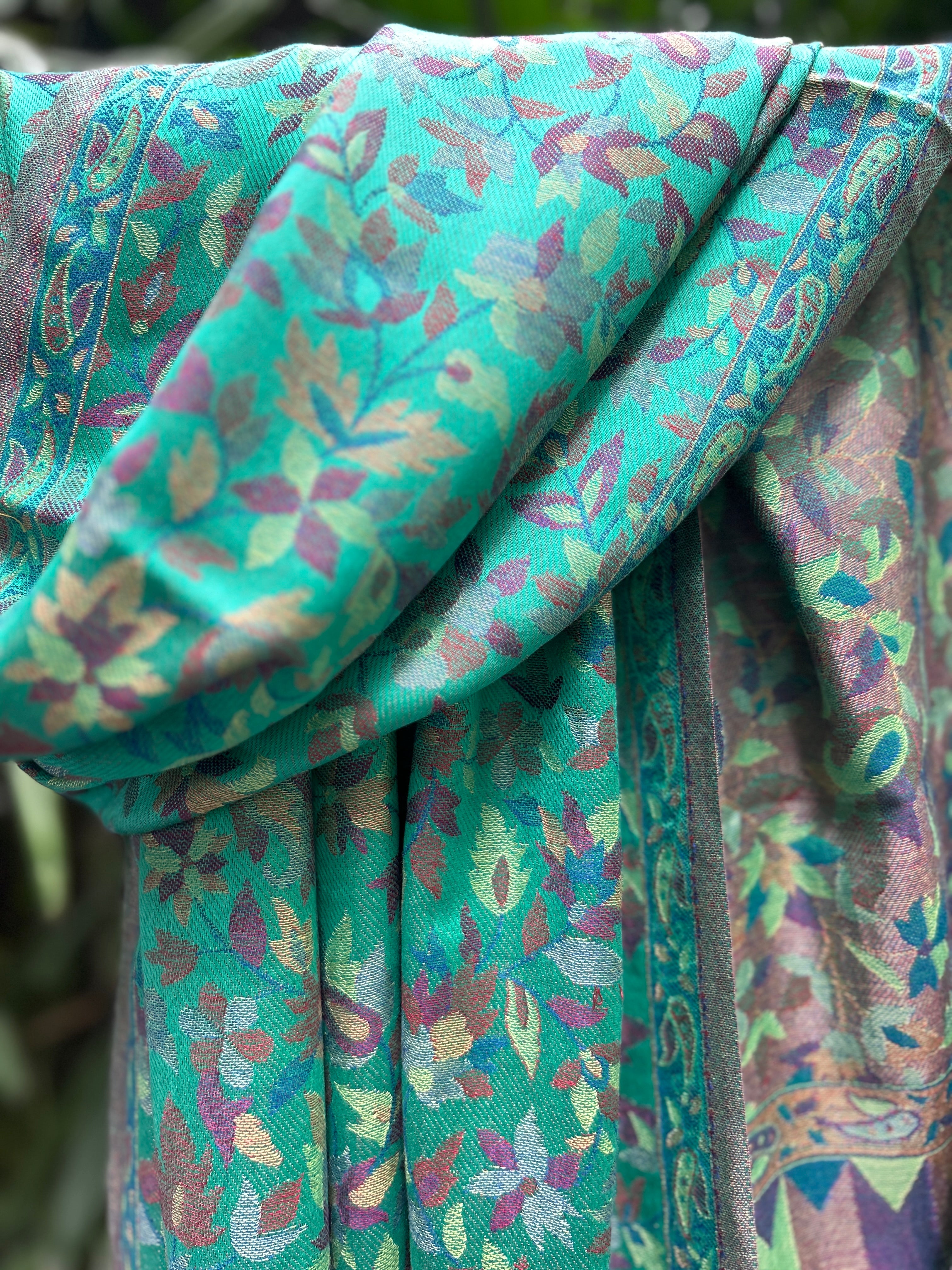 Kashmiri Stole-cum-Shawl