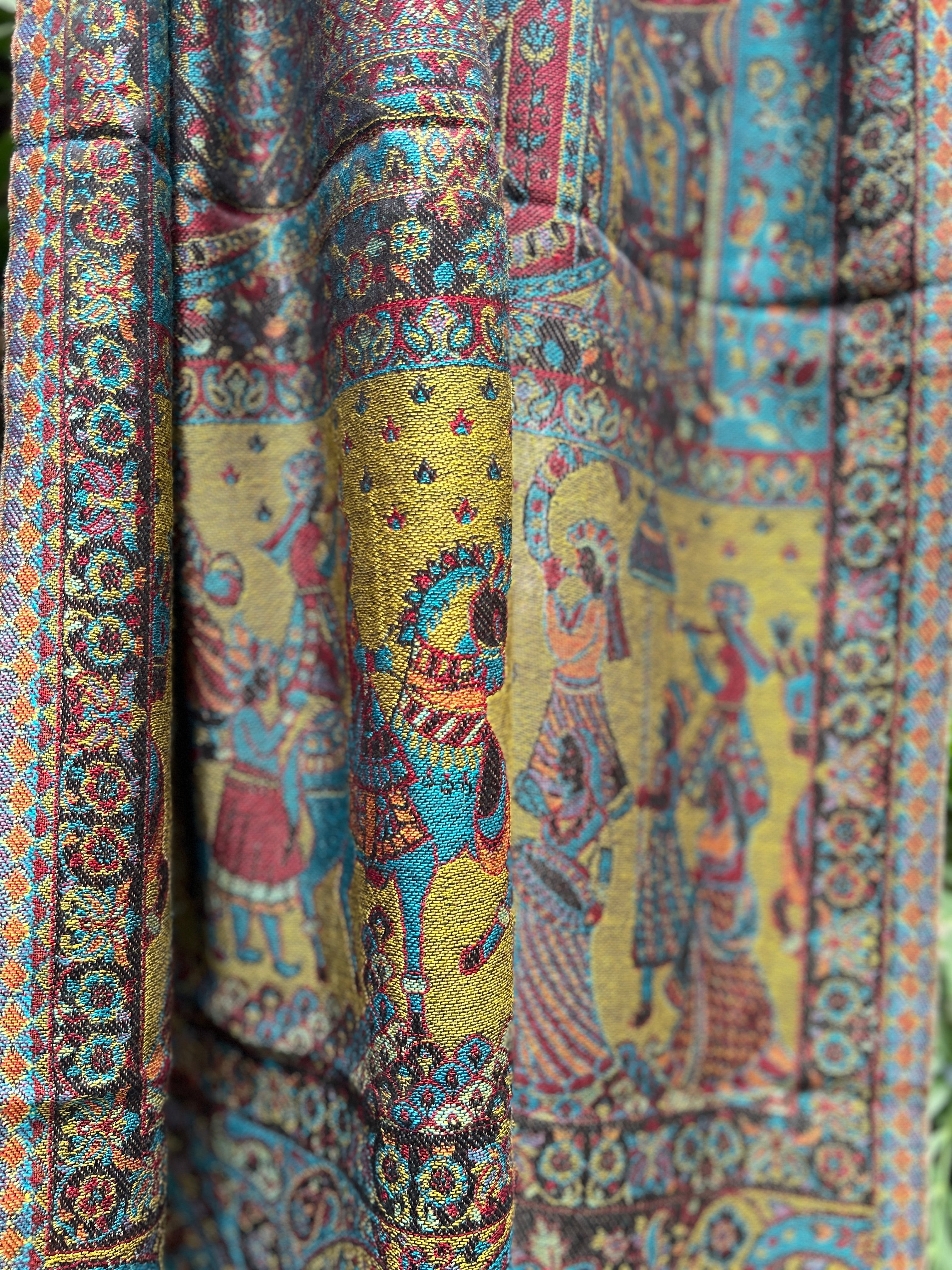 Kashmiri Stole-cum-Shawl