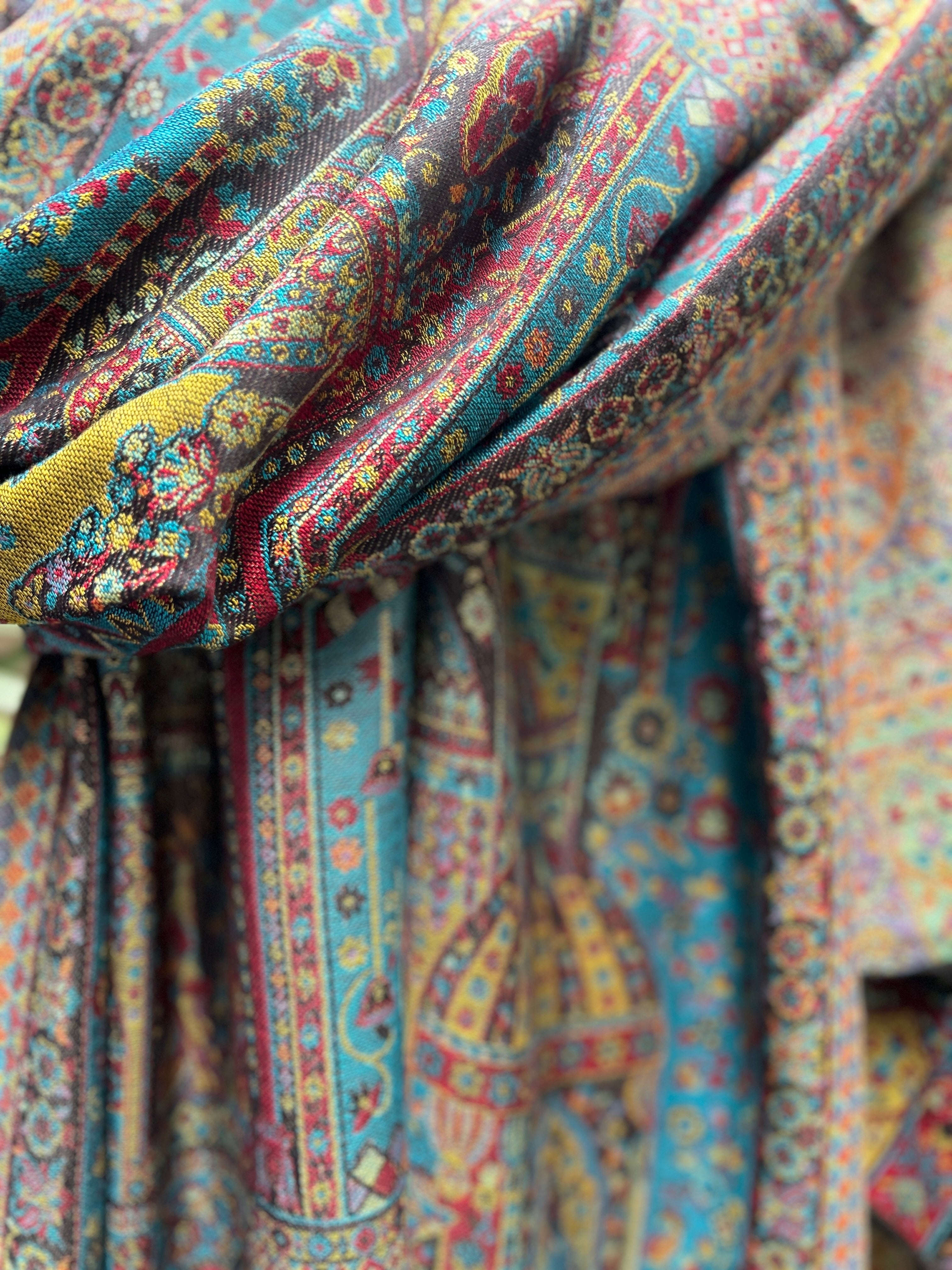 Kashmiri Stole-cum-Shawl