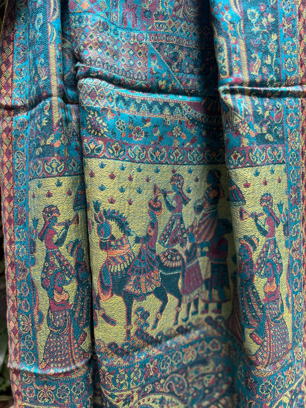 Kashmiri Stole-cum-Shawl