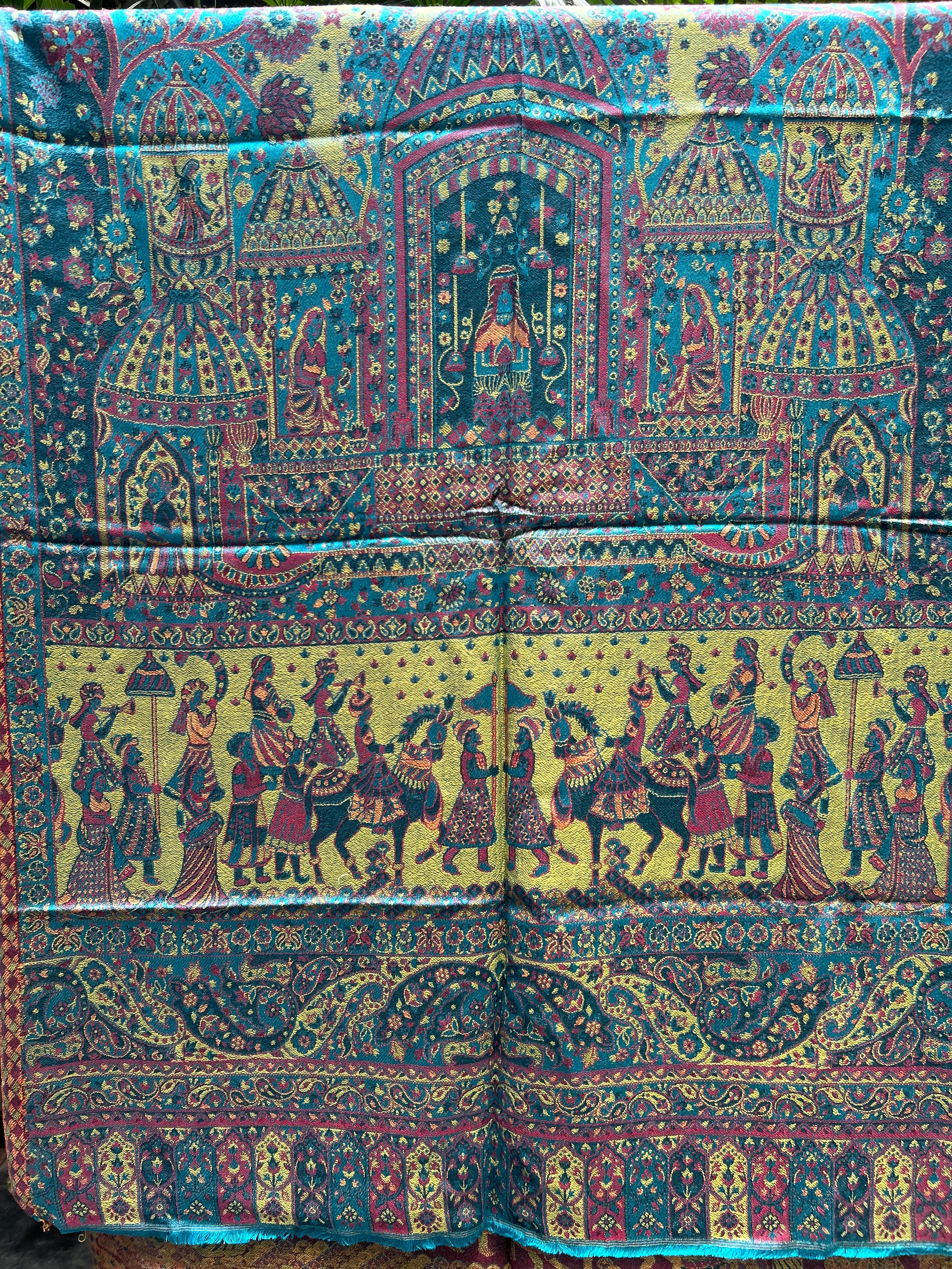 Kashmiri Stole-cum-Shawl